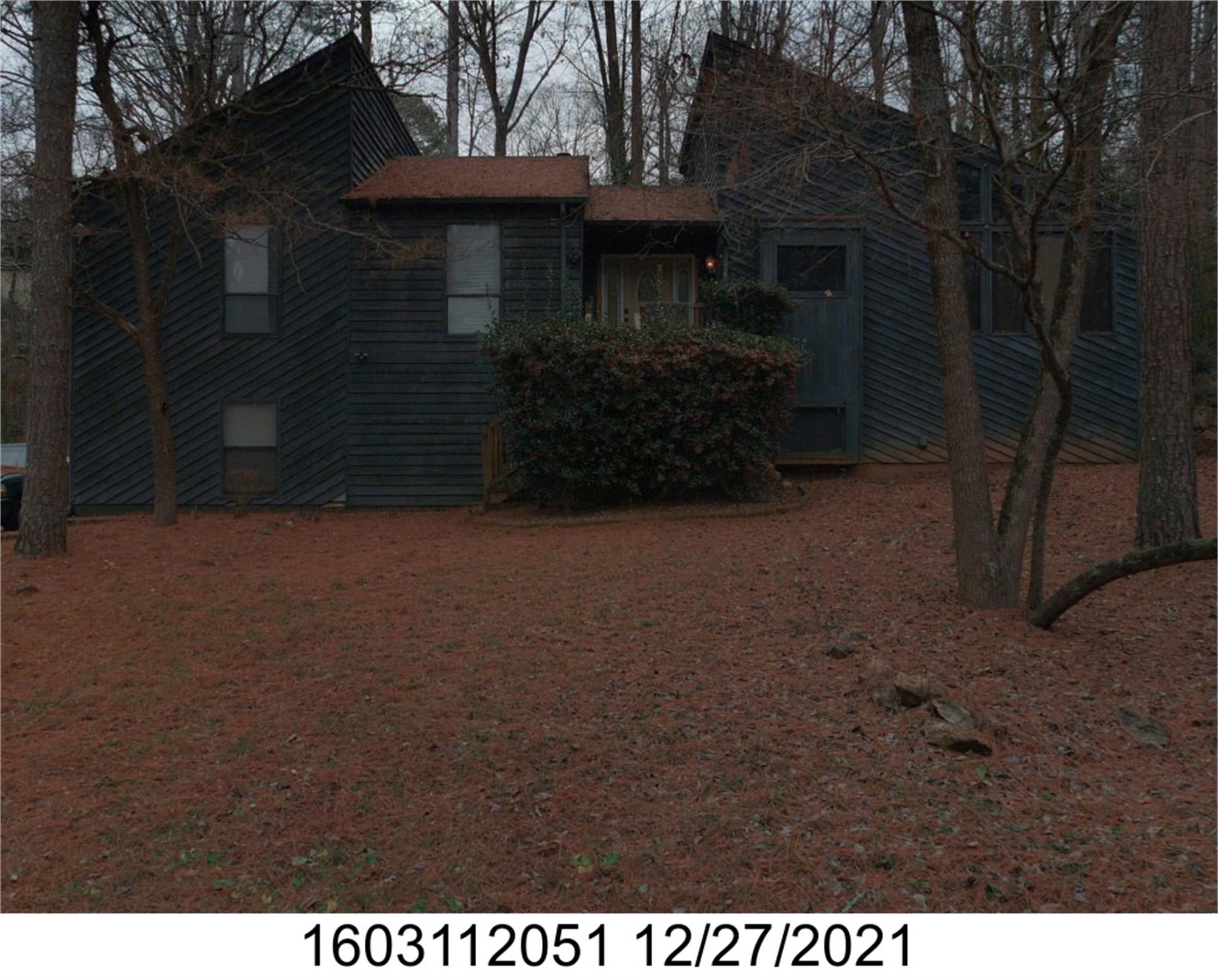 983 Millard Rd, Stone Mountain, GA 30088-2414