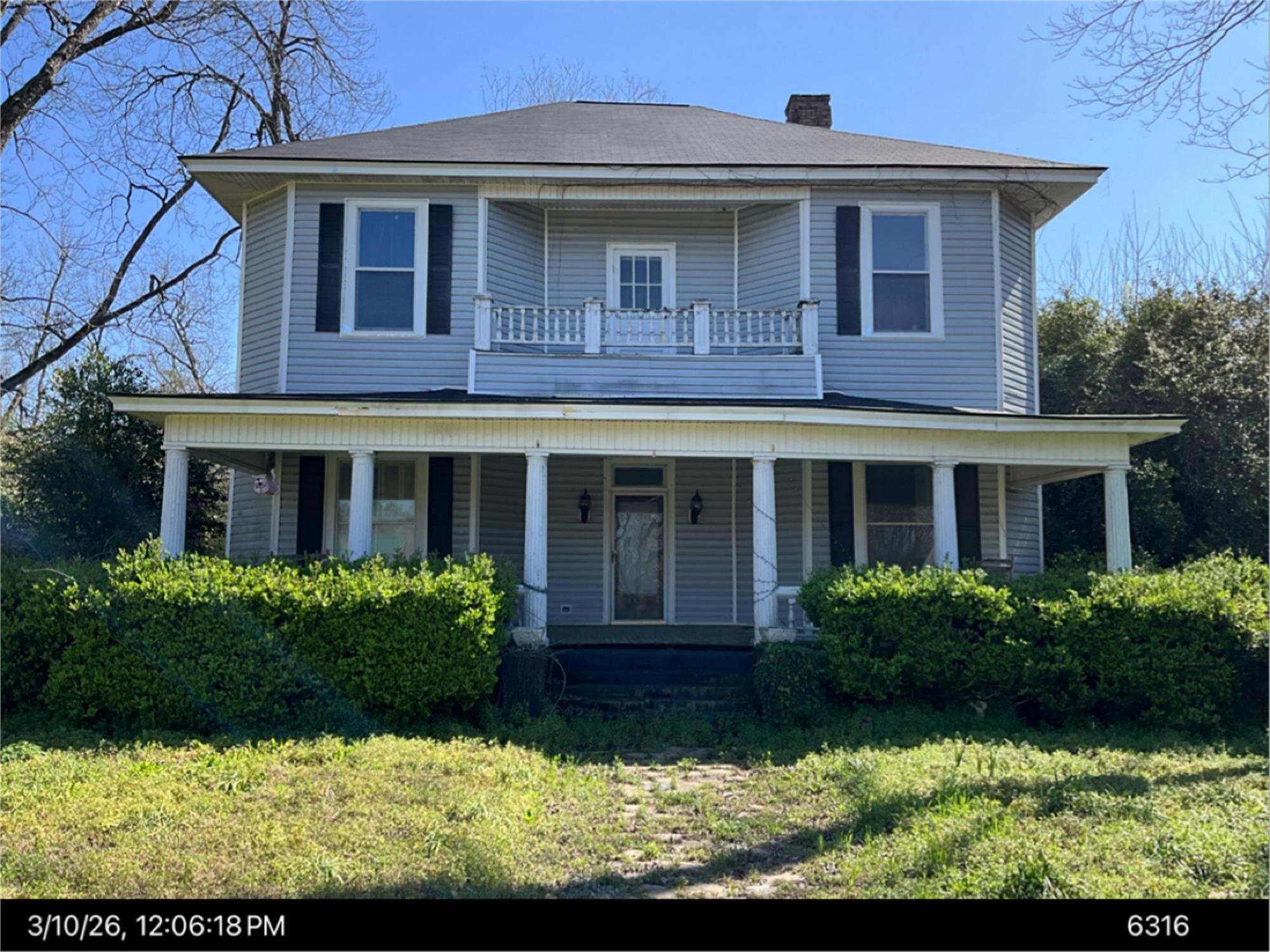 133 S Bailey Ave, Leslie, GA 31764-2636