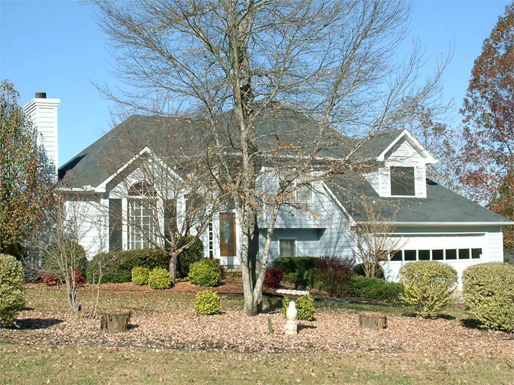 4915 Bayberry Dr, Cumming, GA 30040-9416
