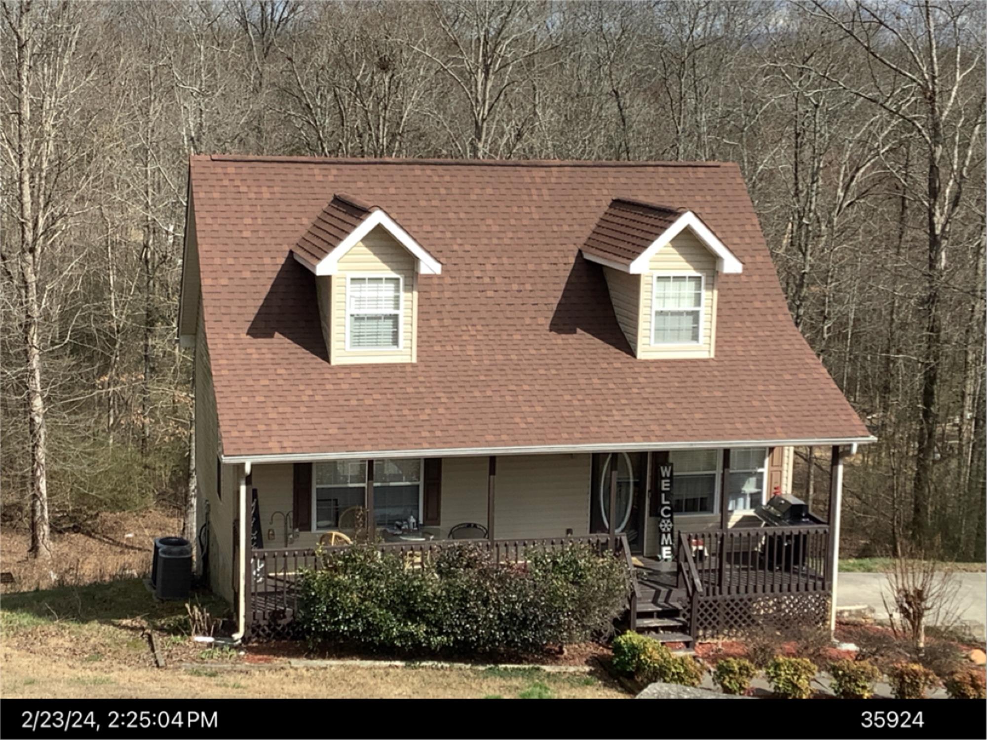 1359 Dustin Dr, Dalton, GA 30720-6358