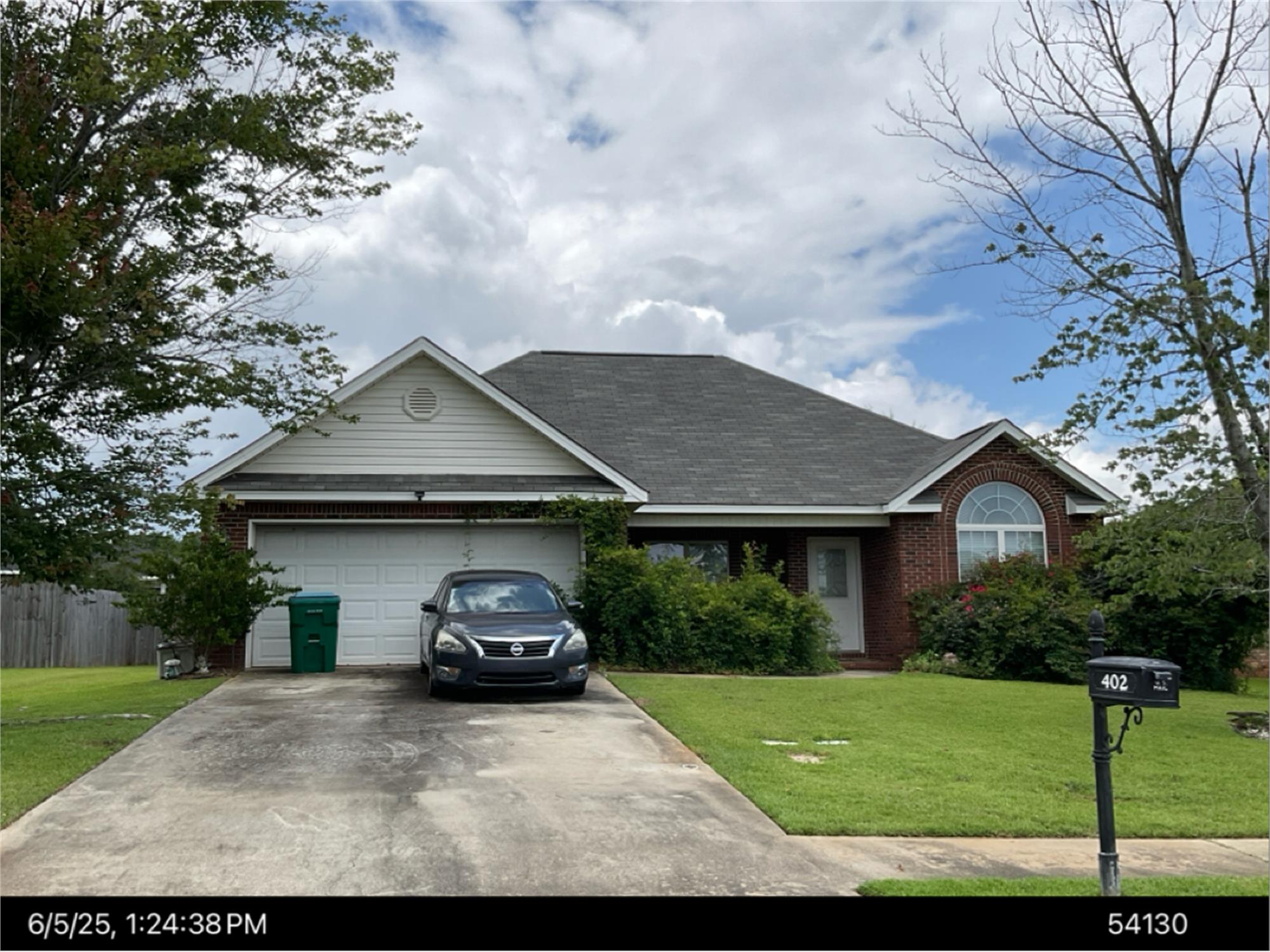 402 Sugarloaf Pkwy, Perry, GA 31069-4833