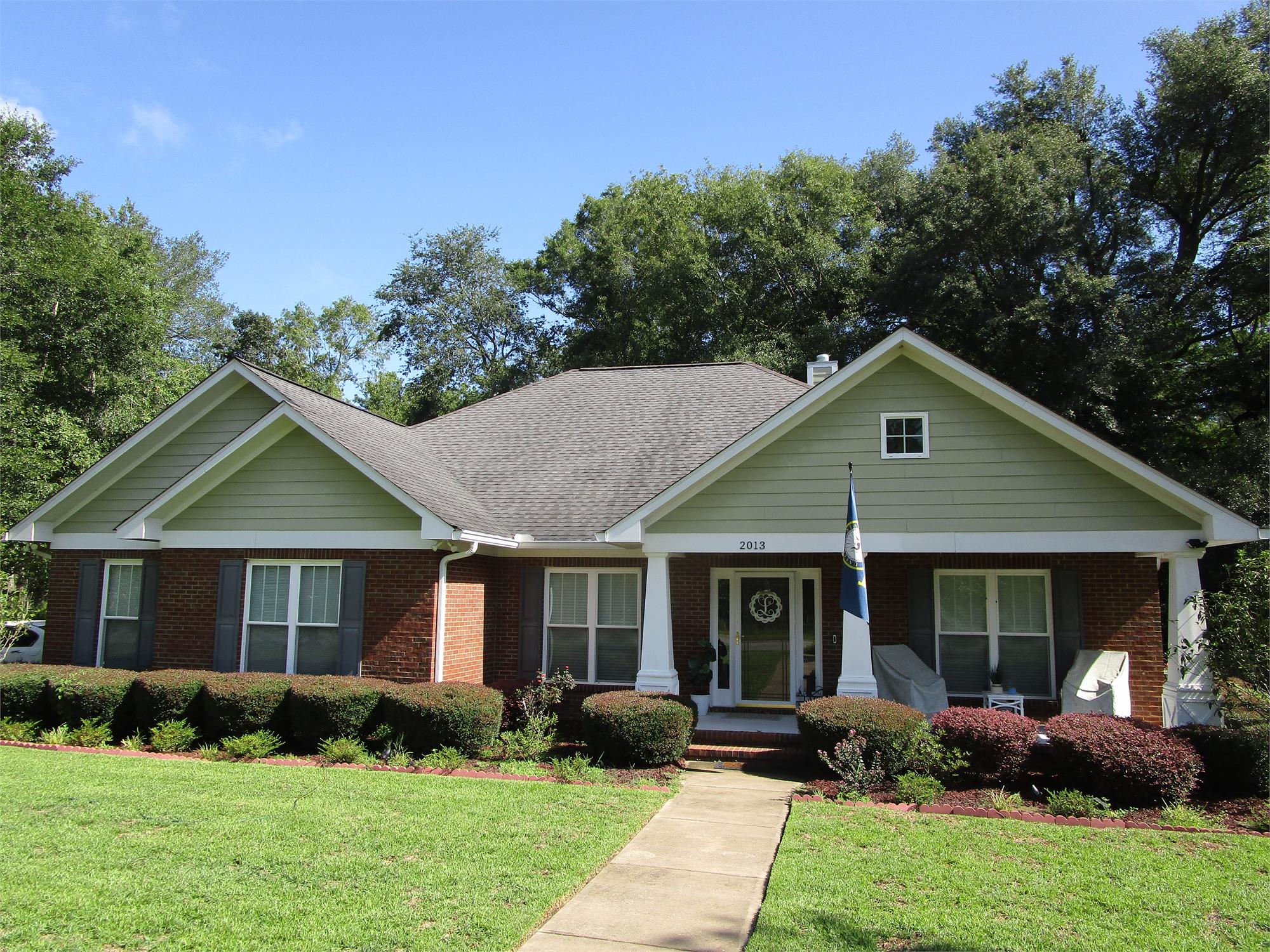 2013 Williamsburg Pl, Bainbridge, GA 39817-7100