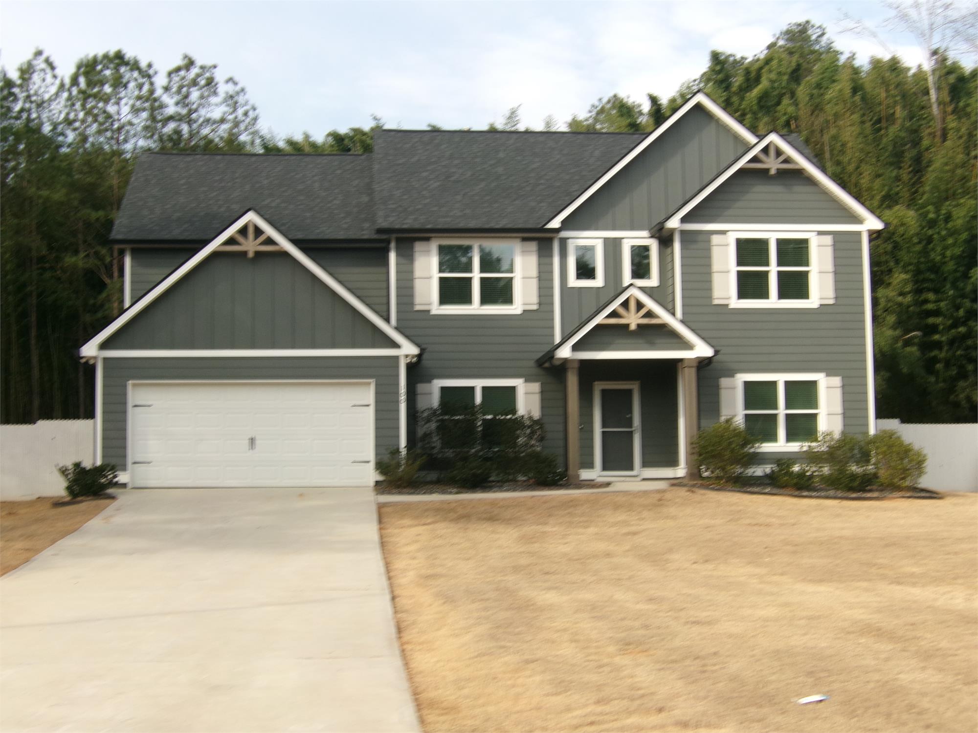 100 Fenwick Mnr Dr, Lagrange, GA 30241-5574