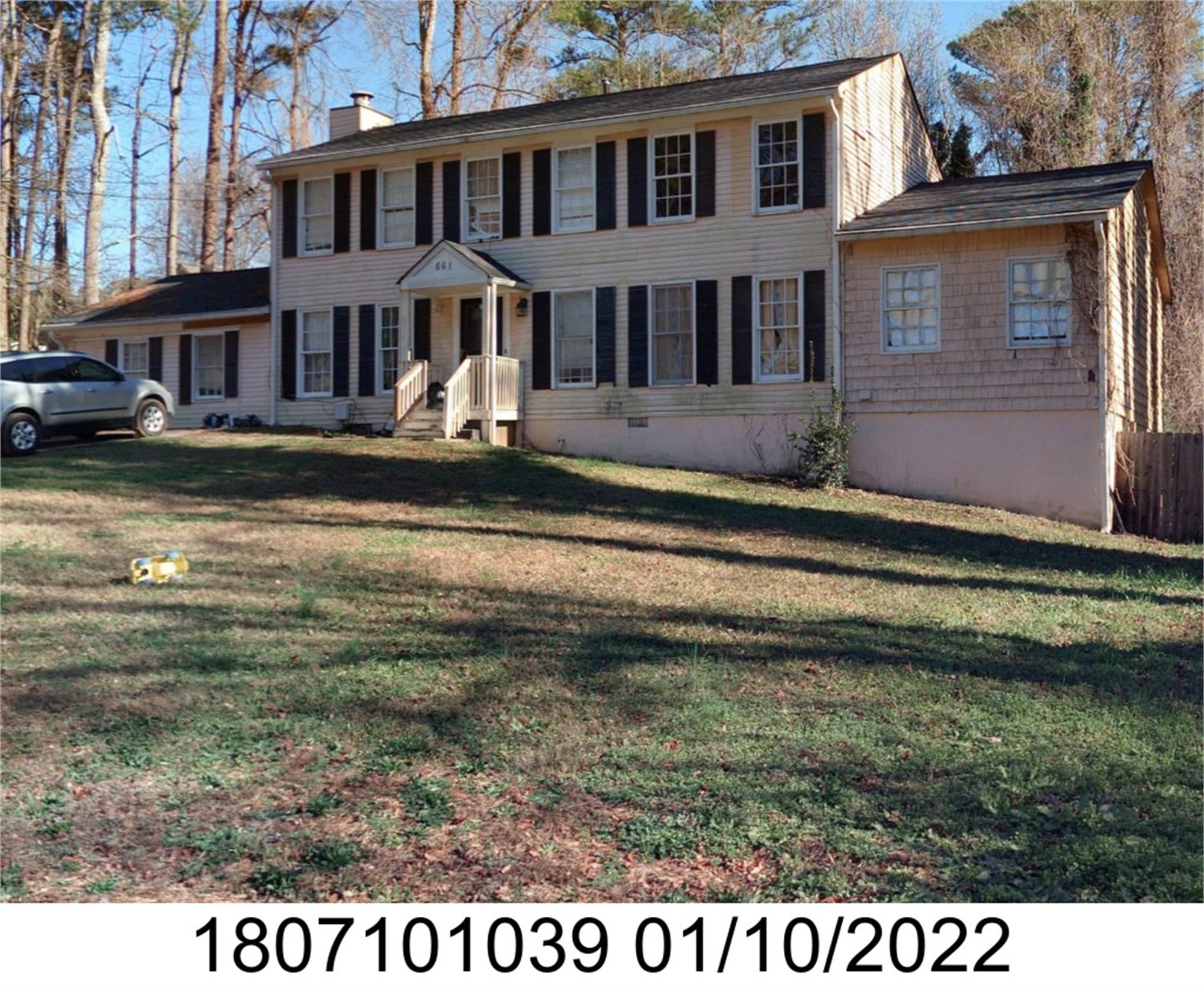 661 Bantry Ln, Stone Mountain, GA 30083-3468