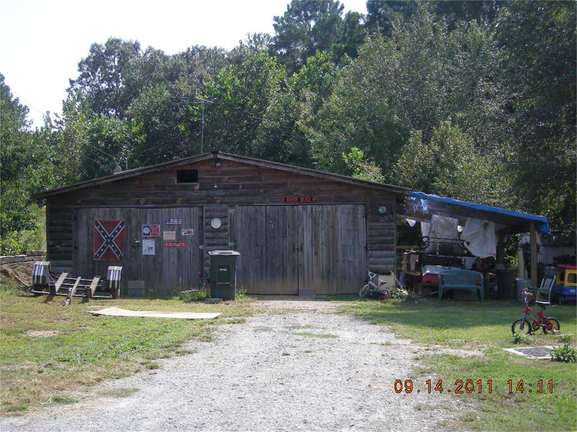 70 Christian Dr, Talking Rock, GA 30175-3771