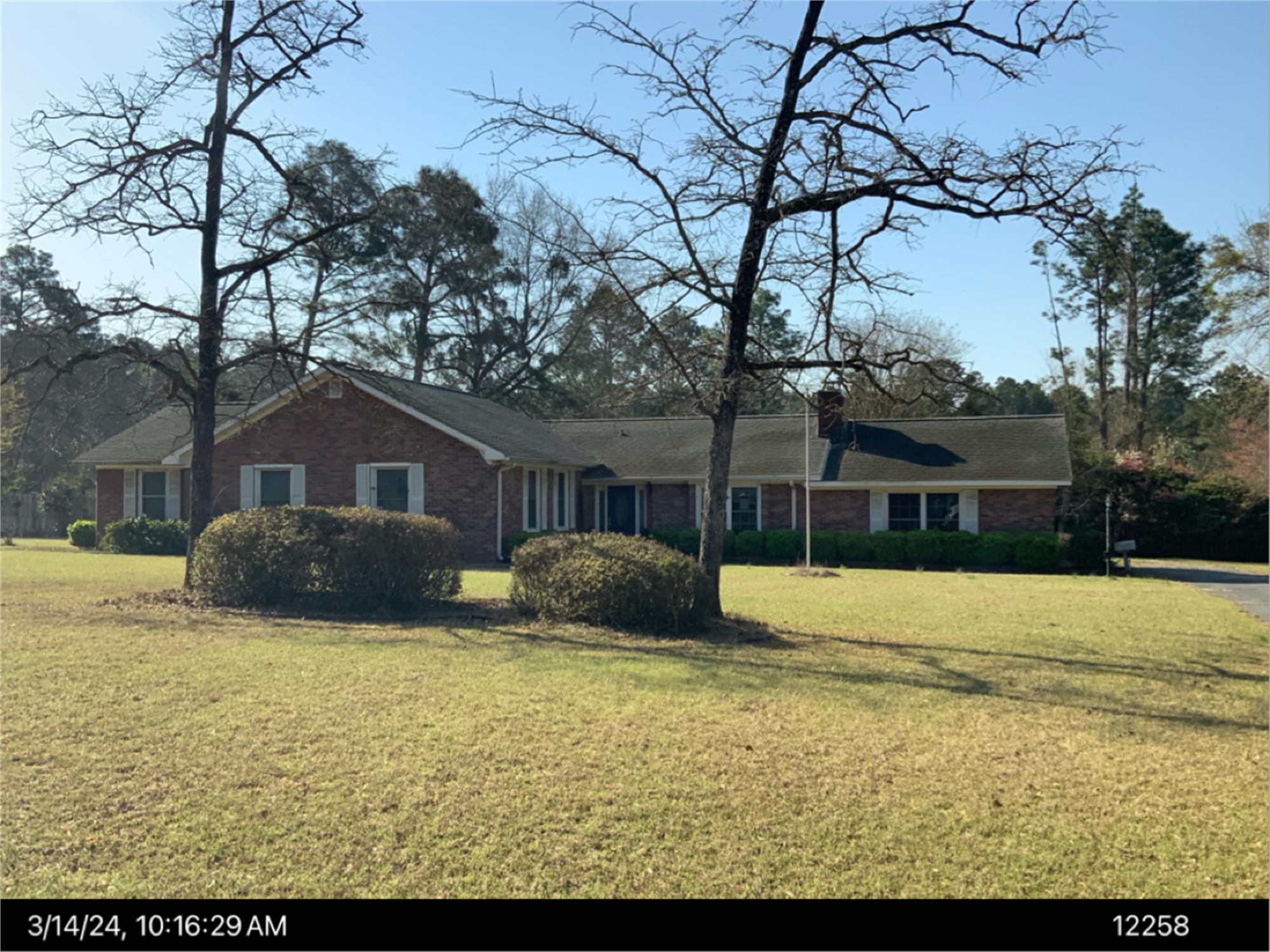 609 Honeysuckle Ln, Statesboro, GA 30458-9115