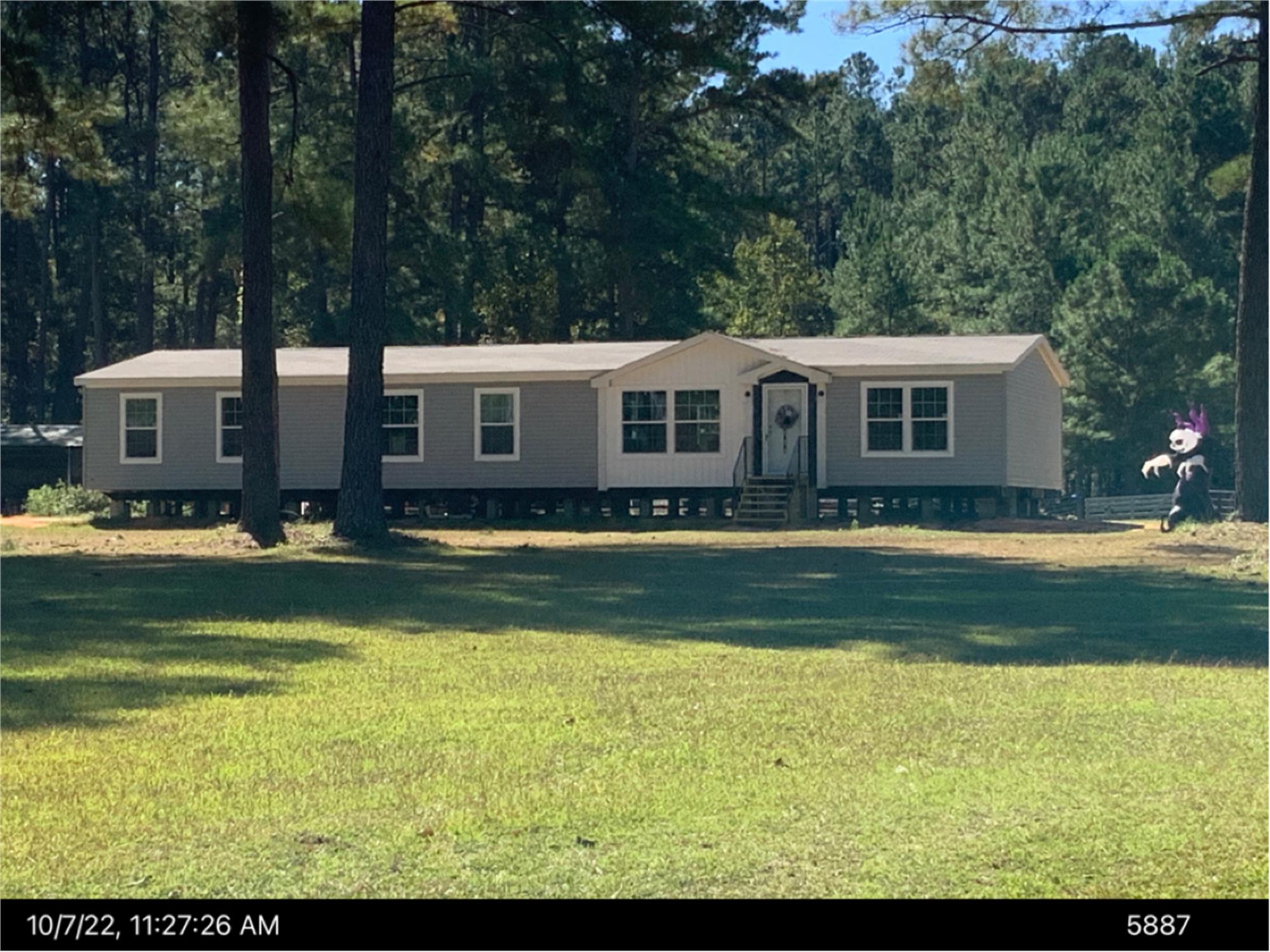 193 Douglas Rd, Springfield, GA 31329-5461