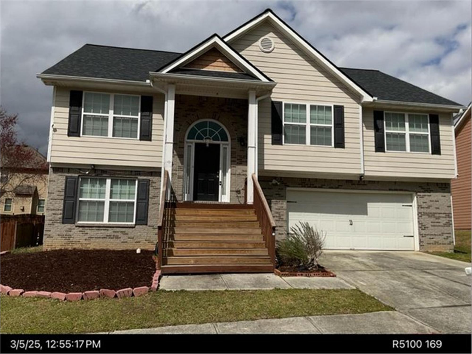 1131 Rose Terrace Cir, Loganville, GA 30052-9050