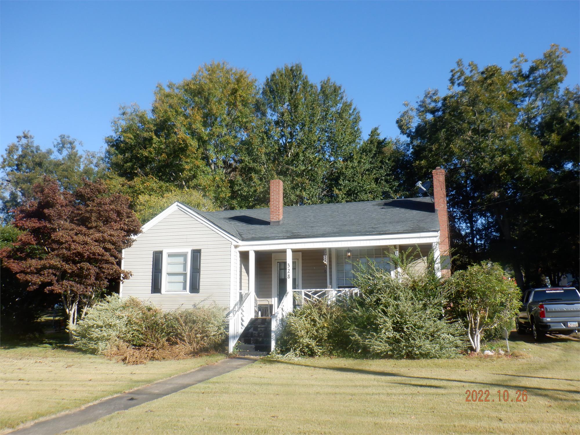 328 Taylor St, Barnesville, GA 30204-1634