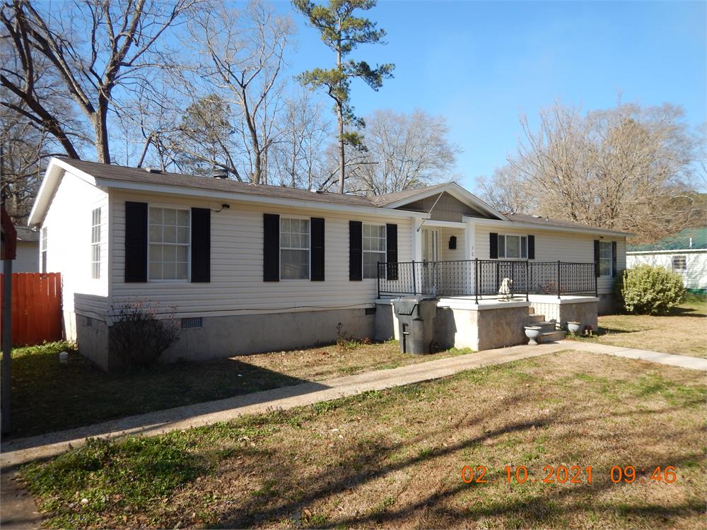 306 Hunter St, Union Point, GA 30669-1036
