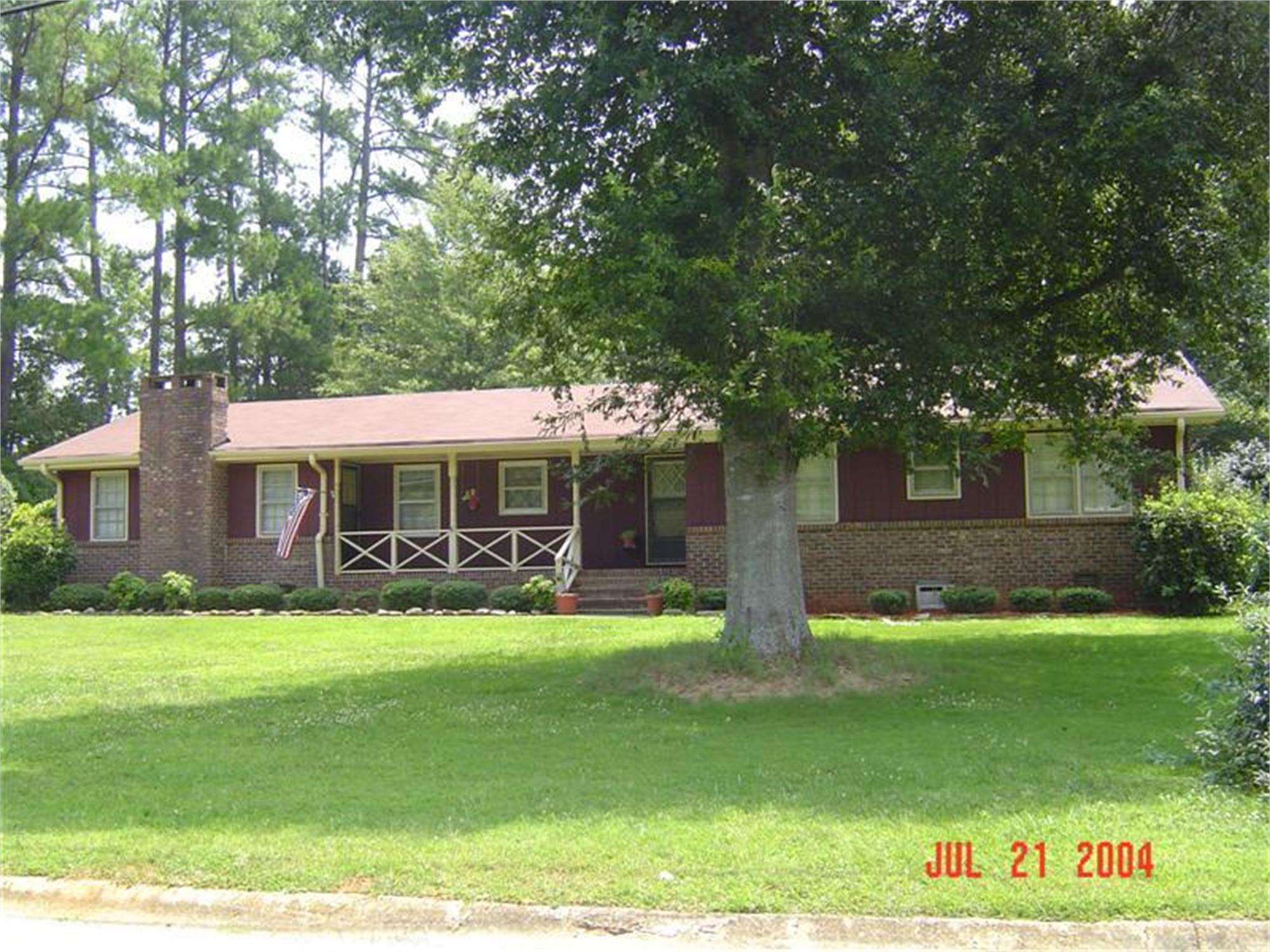 2525 Country Club Dr Se, Conyers, GA 30013