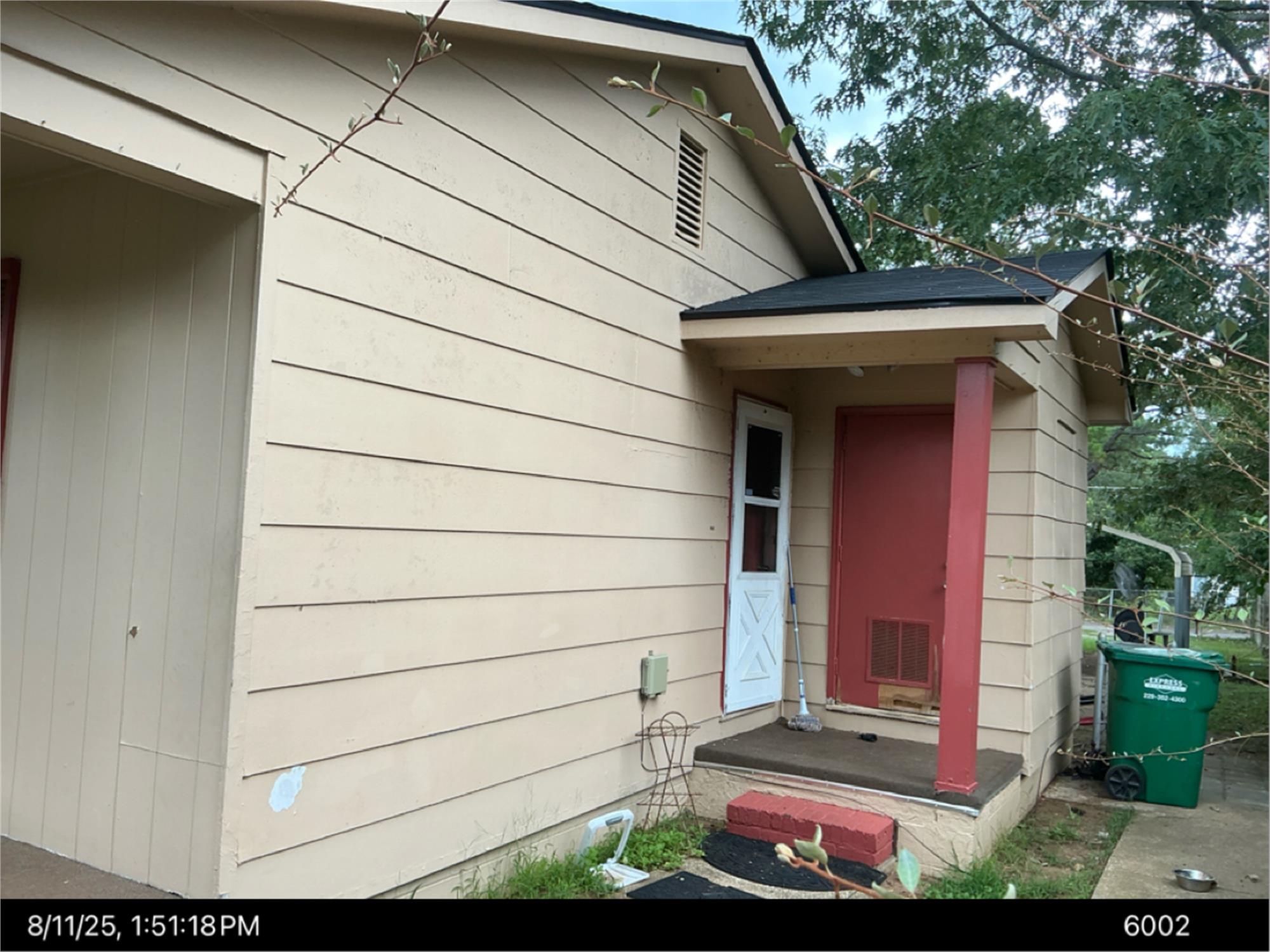 2006 Beachview Dr, Albany, GA 31705-1024