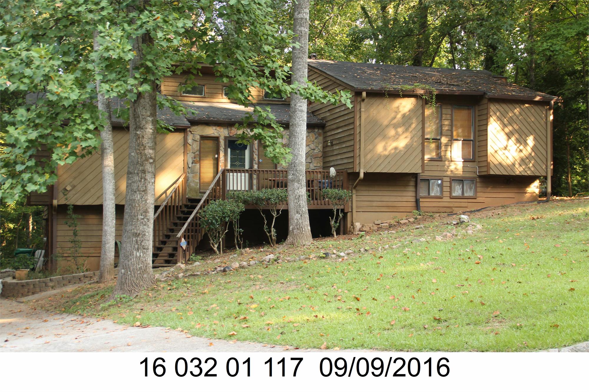 663 Lost Creek Cir, Stone Mountain, GA 30088-2102