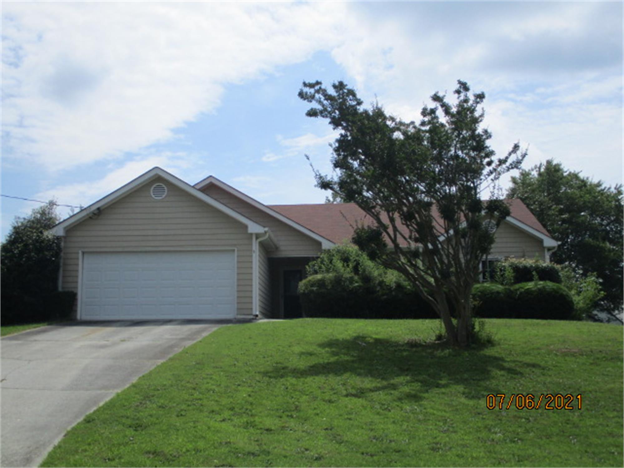 1230 Shamrock Hill Cir Sw, Loganville, GA 30052-5304