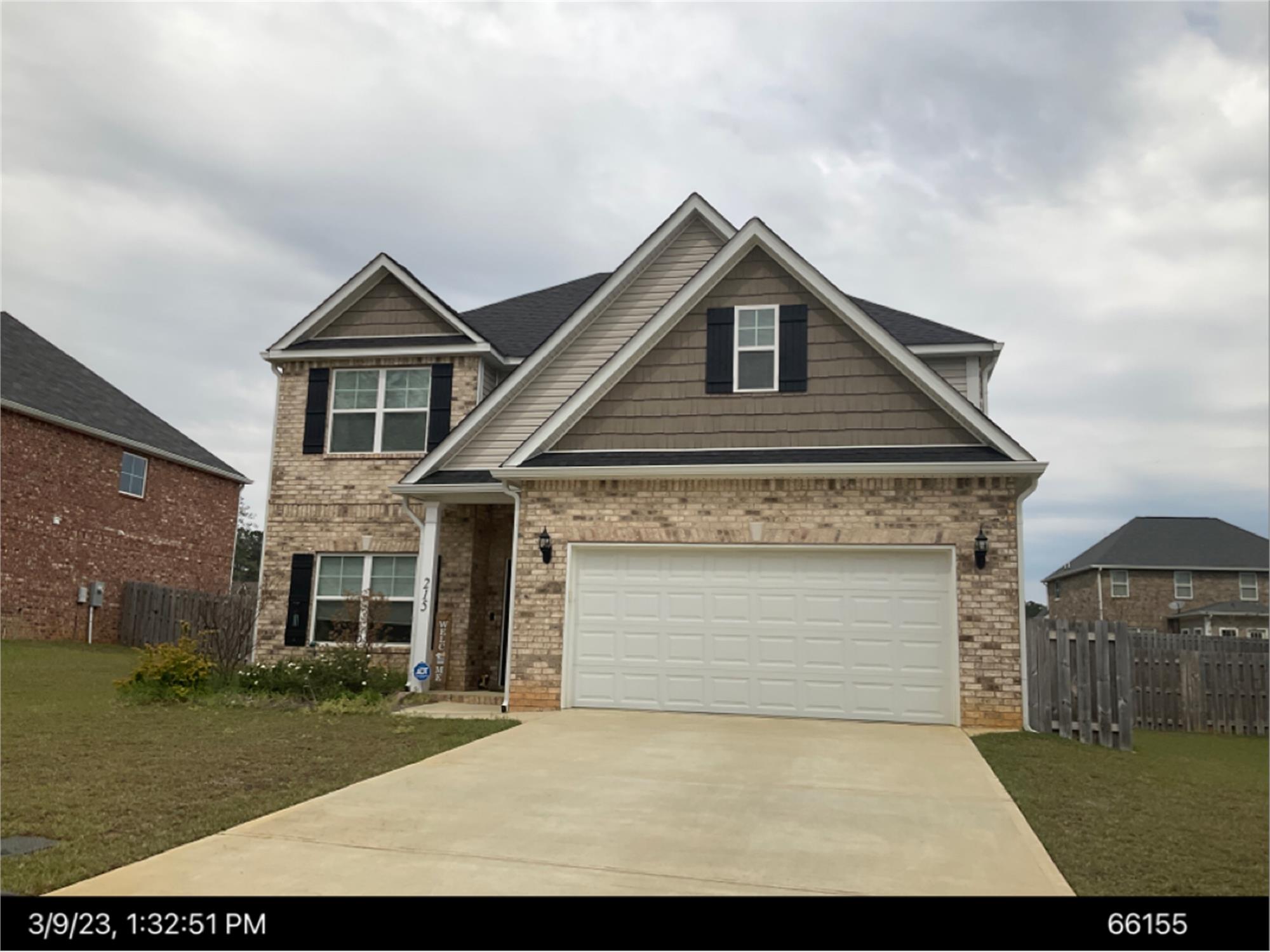 215 Oakley Ct, Bonaire, GA 31005-1116