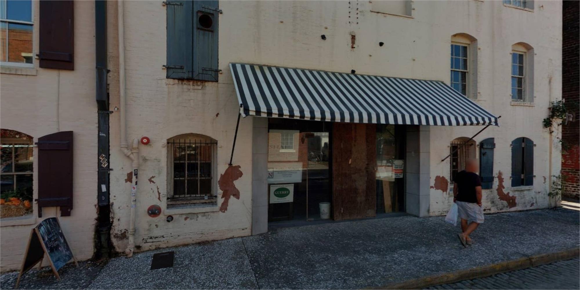 503 E River St, Savannah, GA 31401-1223