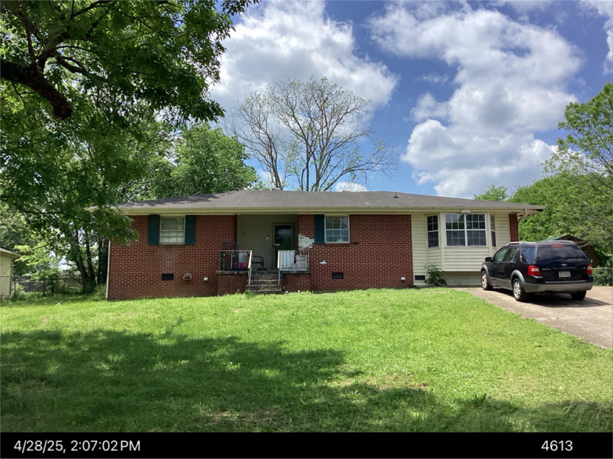 16 Polk Cir, Fort Oglethorpe, GA 30742-3837