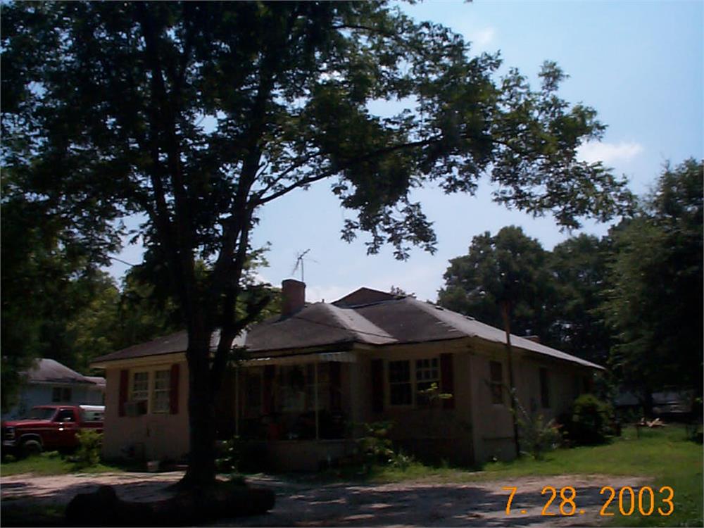 249 Georgia Ave, Winder, GA 30680-2264