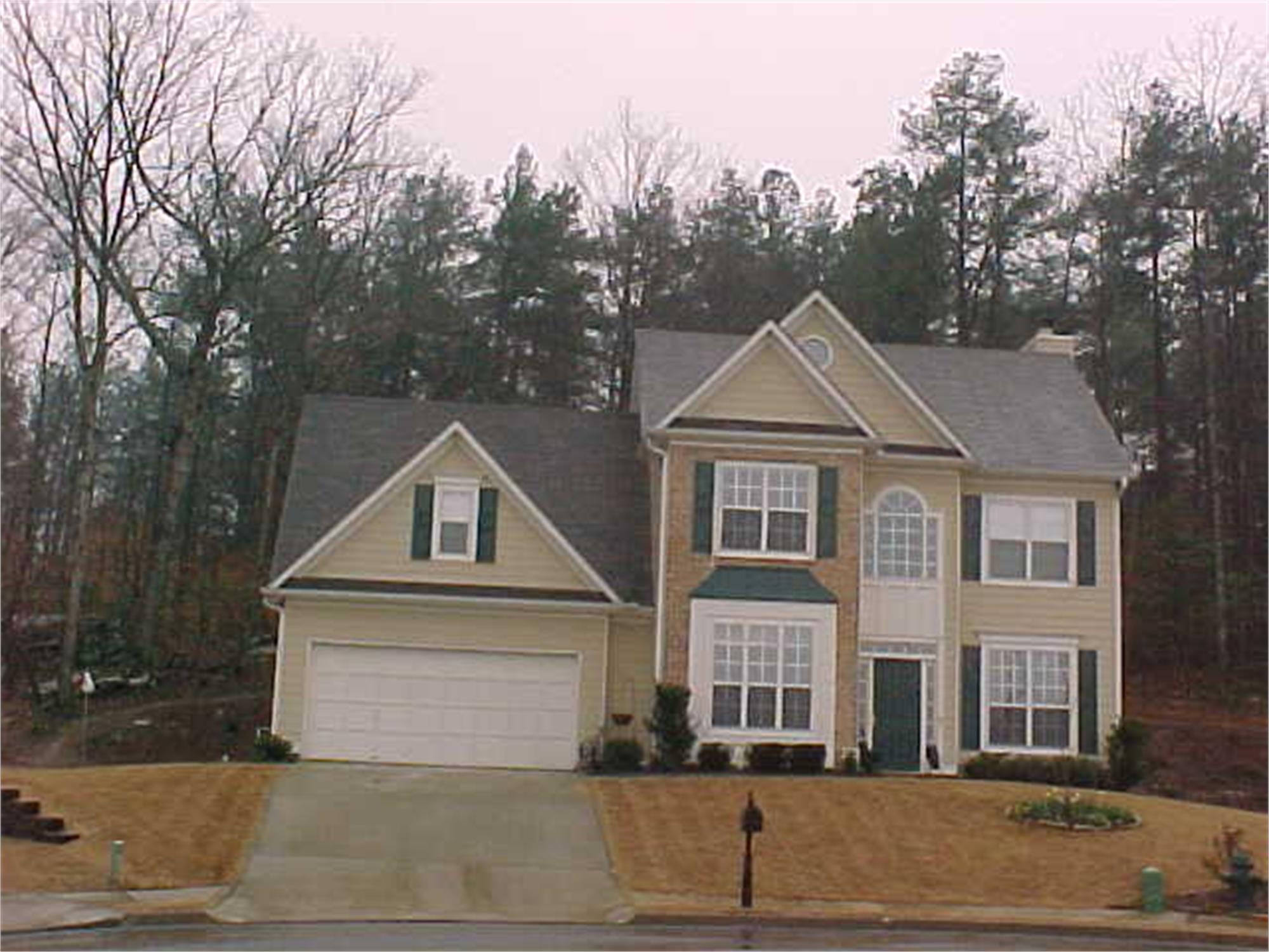 3205 Golden Spring Dr, Buford, GA 30519-7834