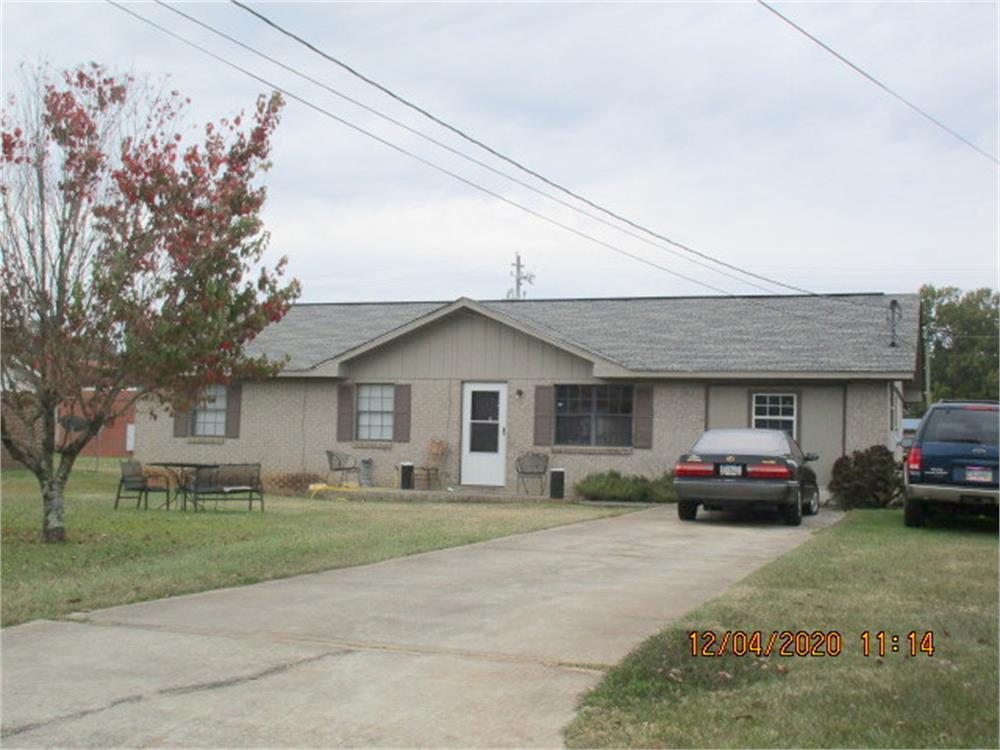 104 Levrenti Dr, Fort Valley, GA 31030-4913