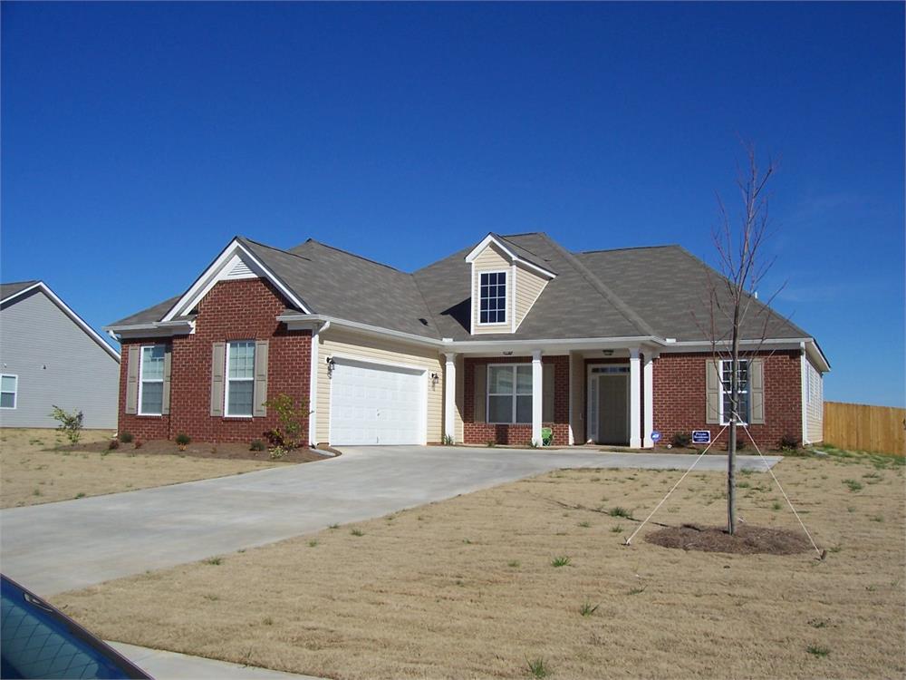 113 Christopher Dr, Byron, GA 31008-6360