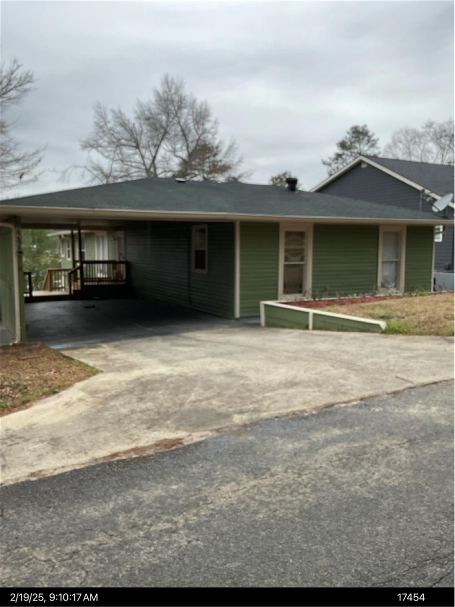 2298 E Lake Dr Ne, Conyers, GA 30012-2506