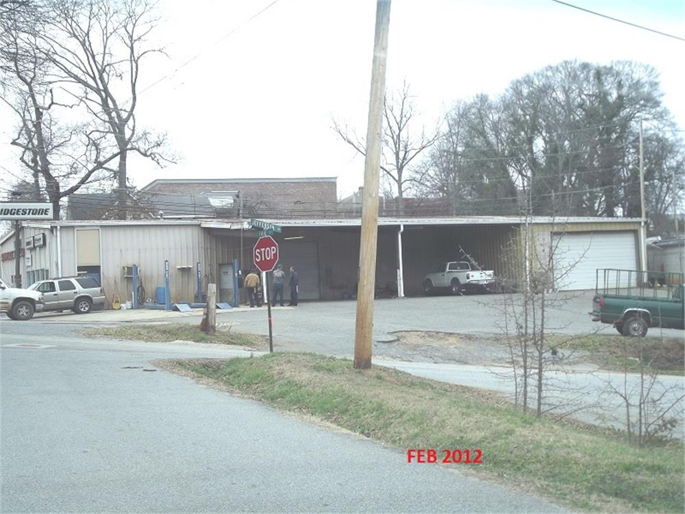 9114 Jefferson St, Commerce, GA 30529-2222