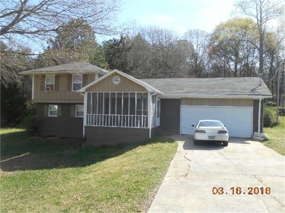 45 Kennedy Dr, Carrollton, GA 30116-8648
