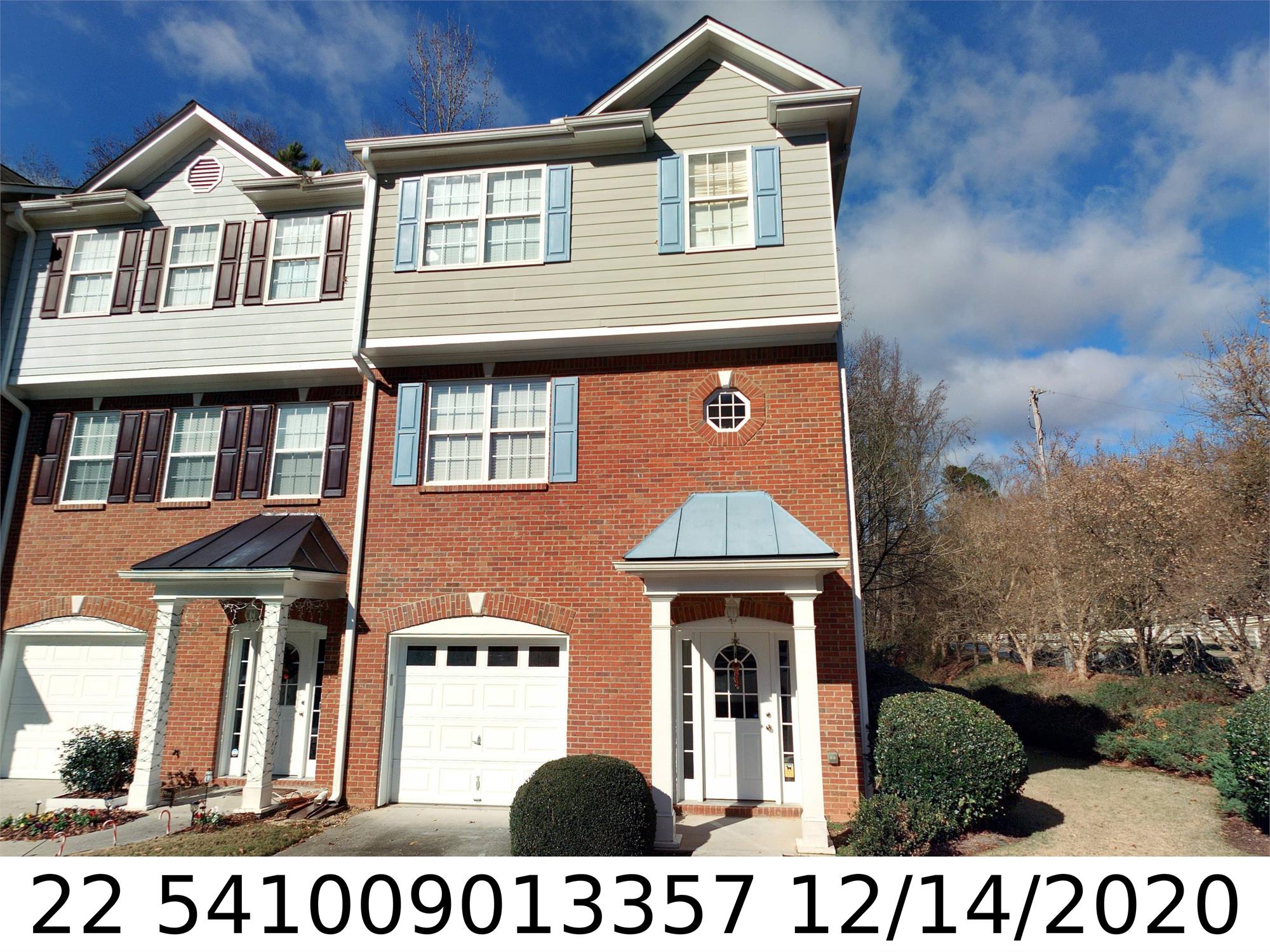 3360 Deer Valley Dr, Alpharetta, GA 30004-8961