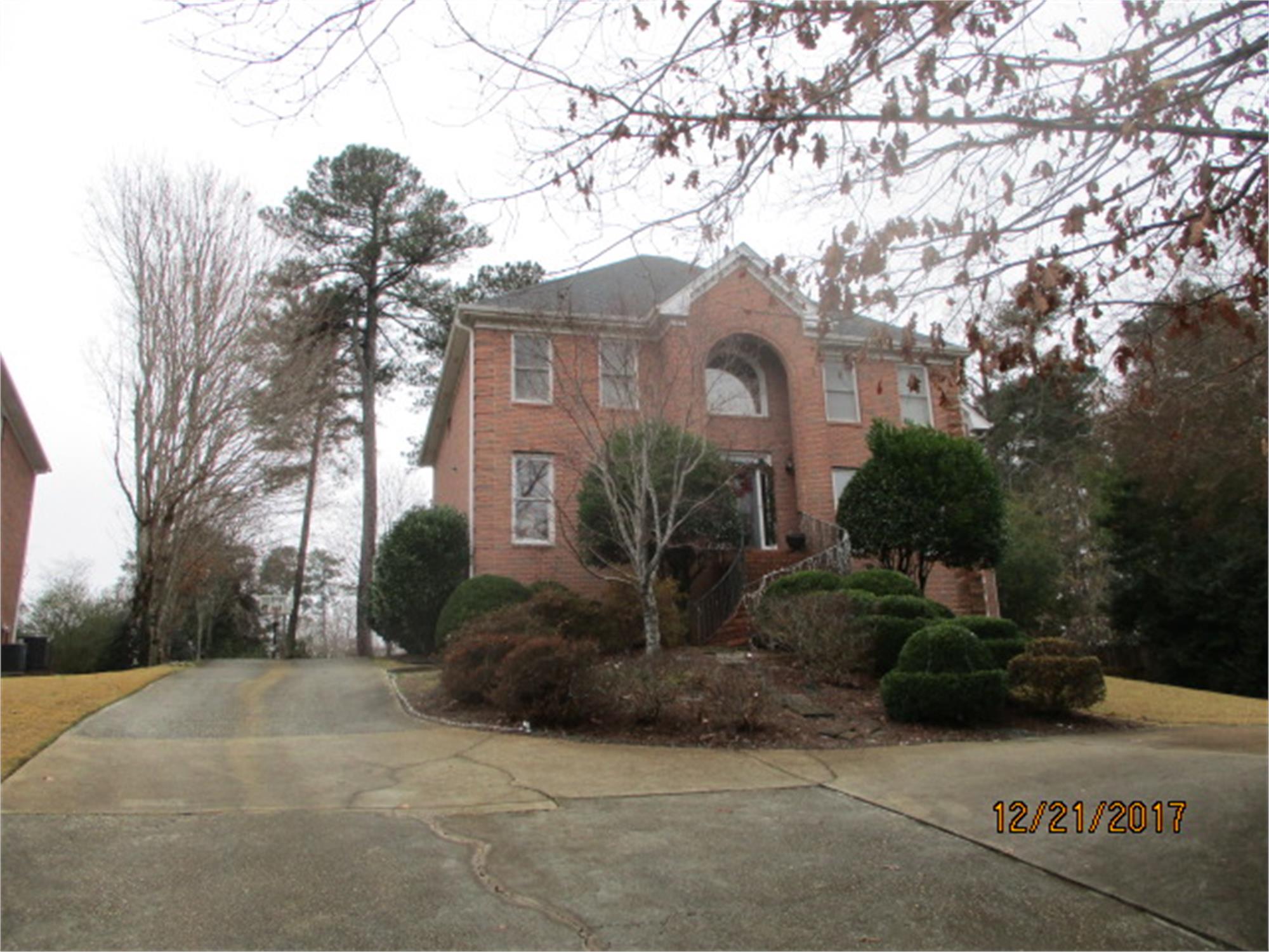 80 Emily Dr Sw, Lilburn, GA 30047-5219