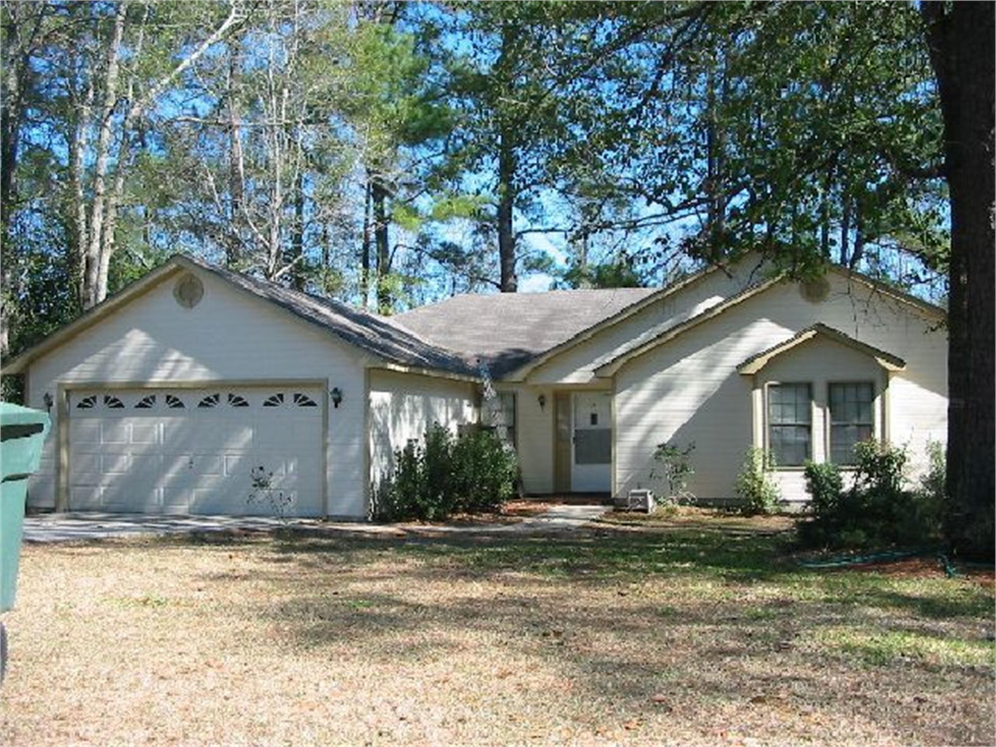2225 S Sherwood Dr, Valdosta, GA 31602-2234