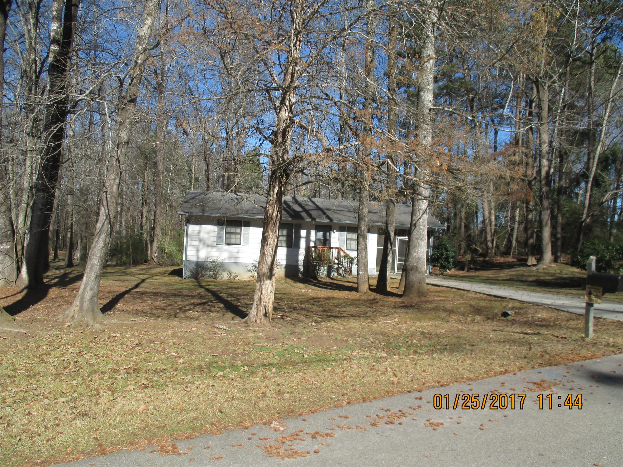 4073 Twin Springs Rd, Gainesville, GA 30507-8015