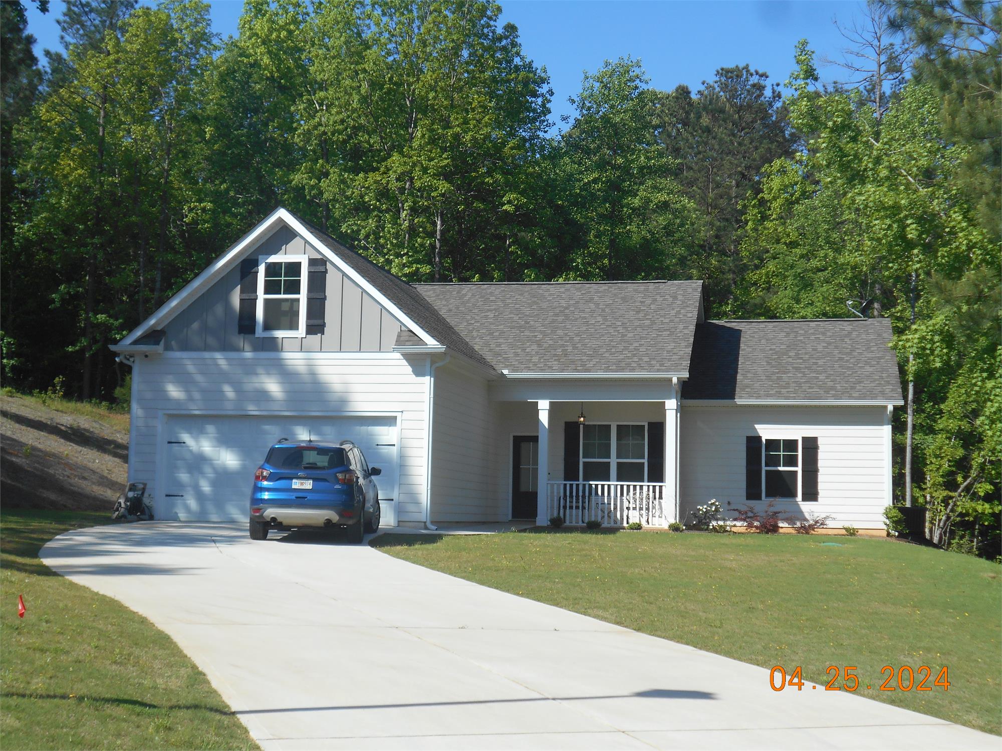 305 Jasmine Ln, Lagrange, GA 30241-8372