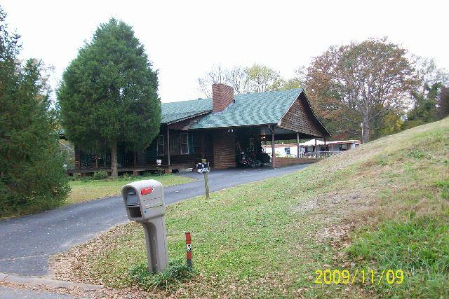 3 Shadow Ln, Cartersville, GA 30120-2320