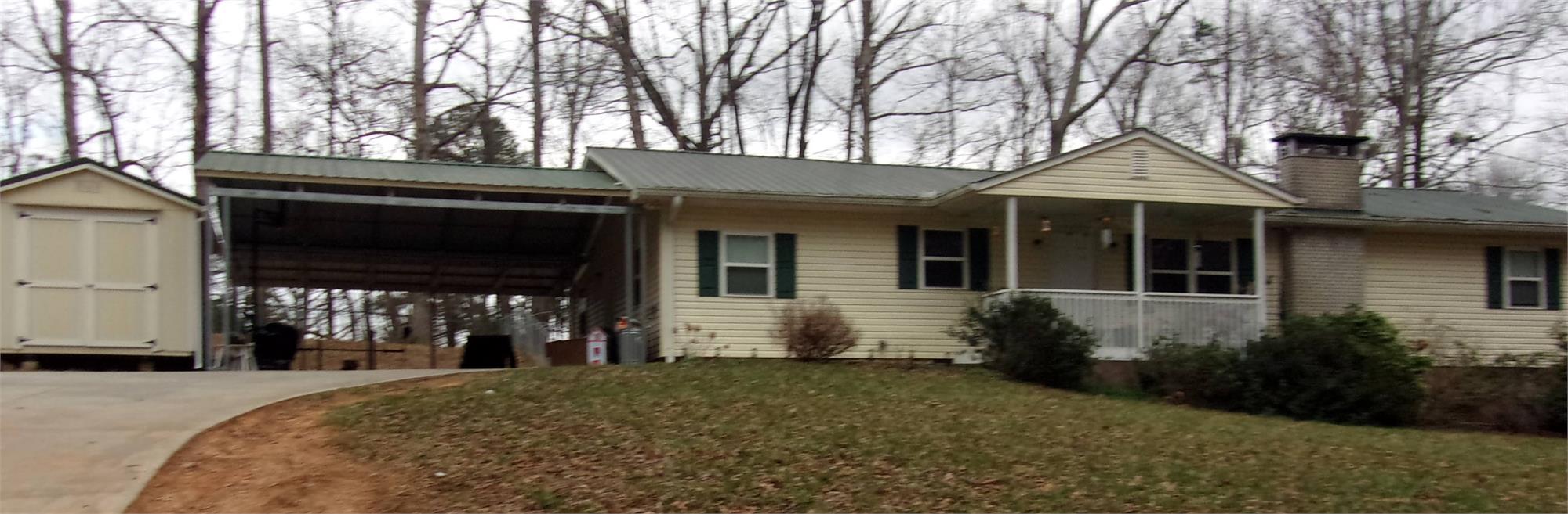 208 Yonah Cir, Clarkesville, GA 30523-5832