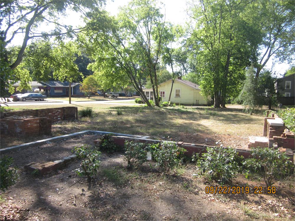 109 Forrest Ave, Cartersville, GA 30120-3613