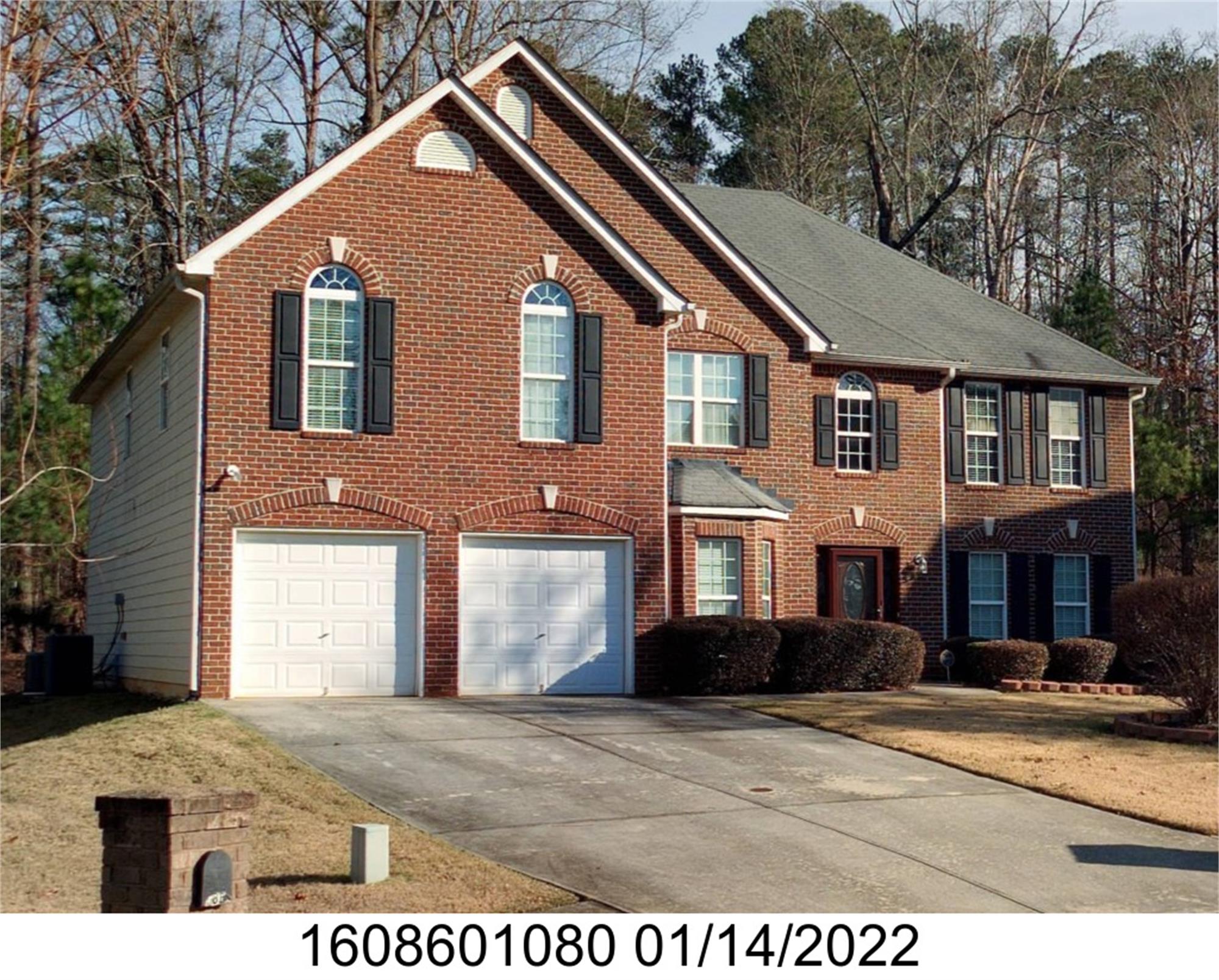 5861 Fairington Farms Ln, Lithonia, GA 30038-1566