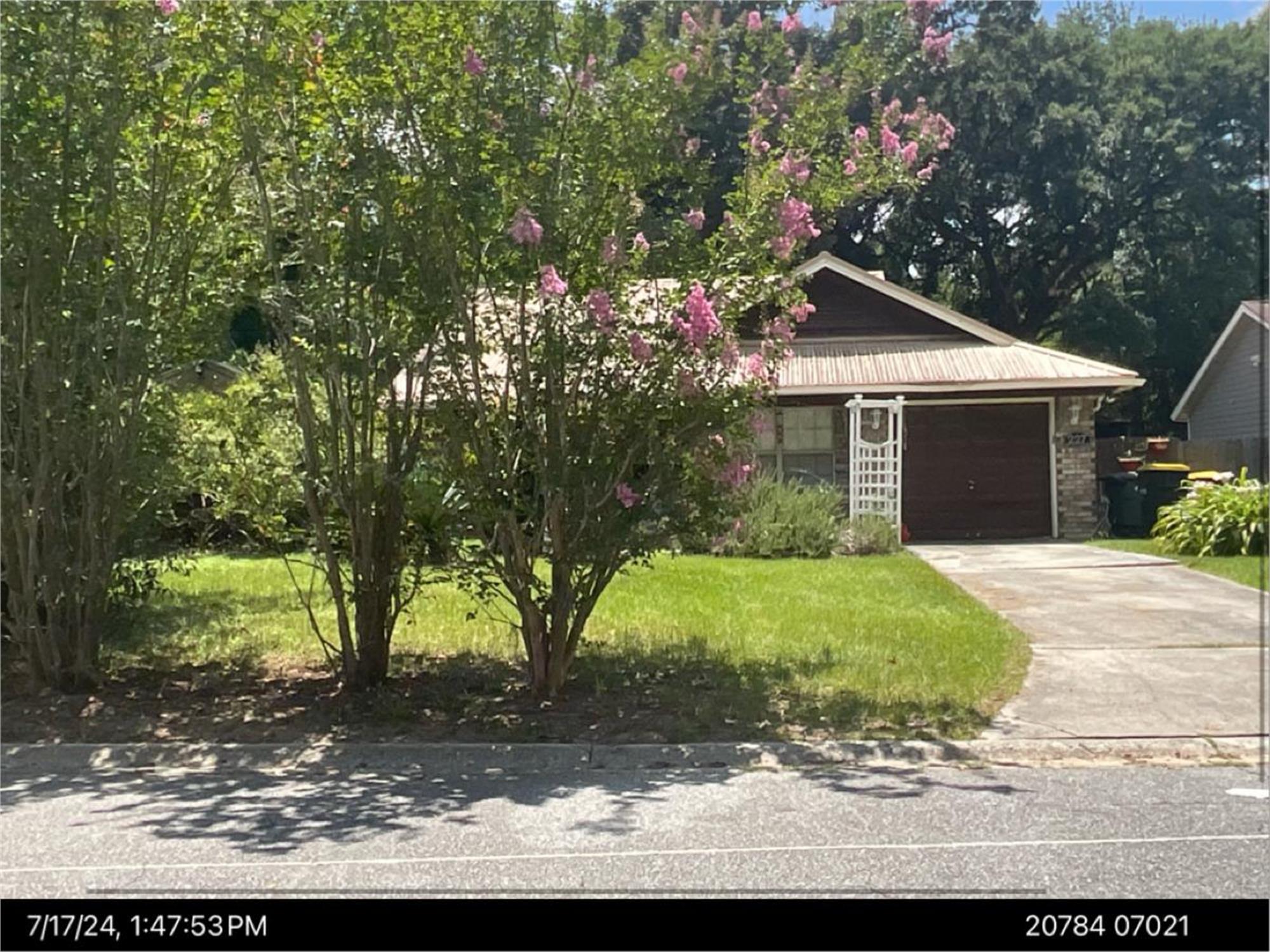 227 Forest Ridge Dr, Savannah, GA 31419-1253