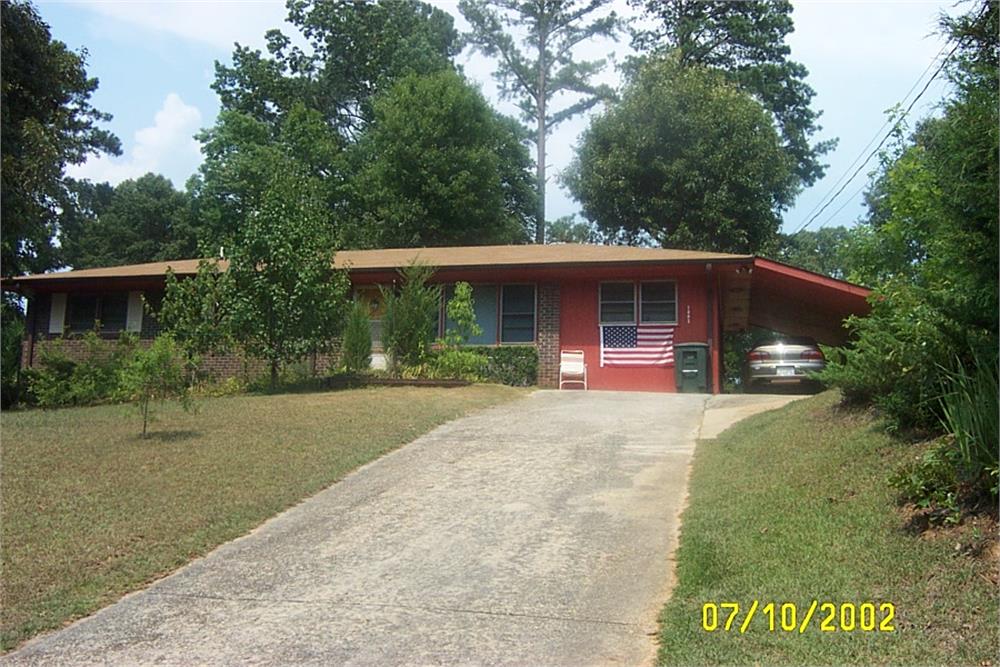 595 Hilltop Way, Toccoa, GA 30577-6131