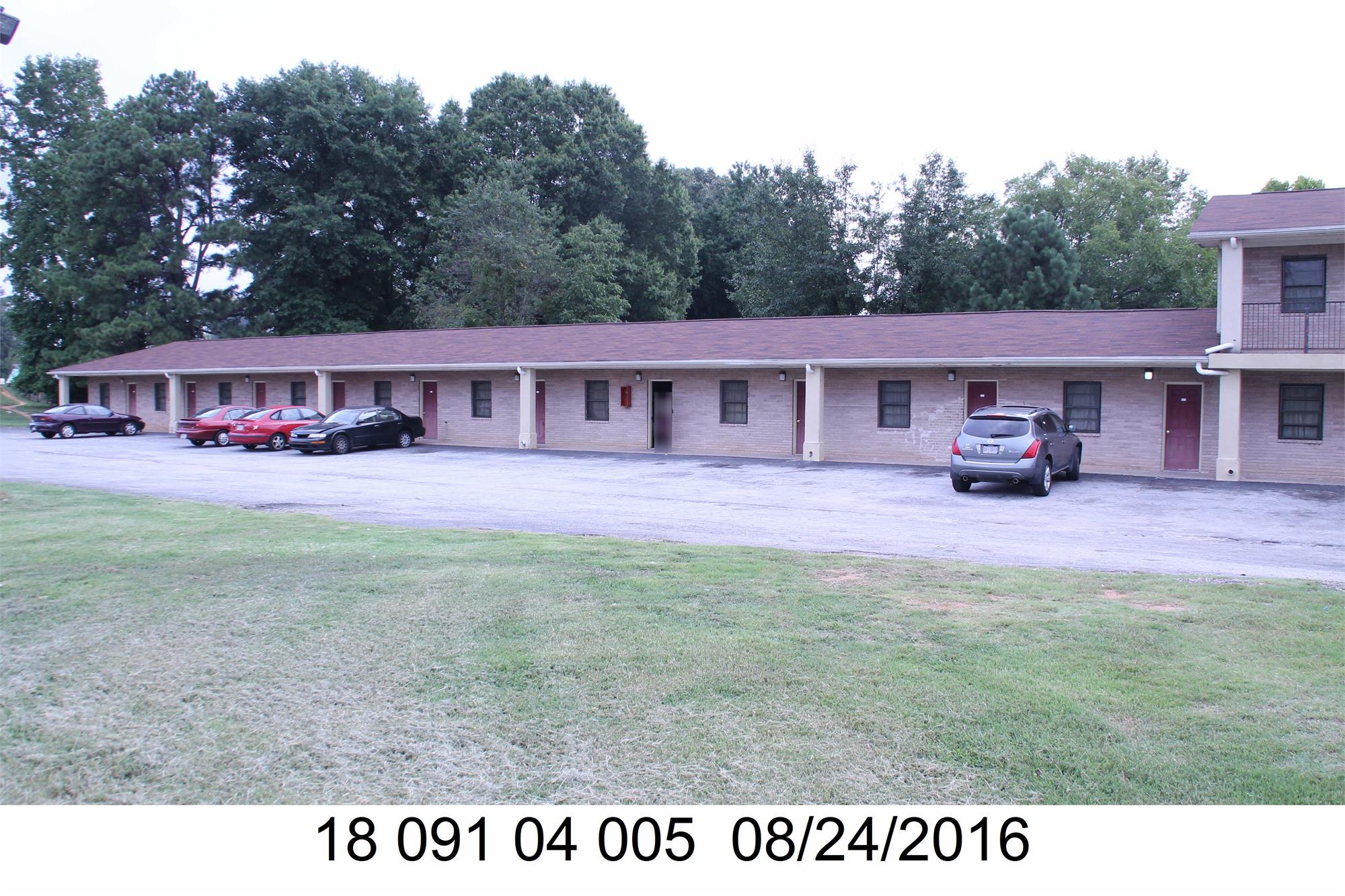 6255 Memorial Dr, Stone Mountain, GA 30083-2856