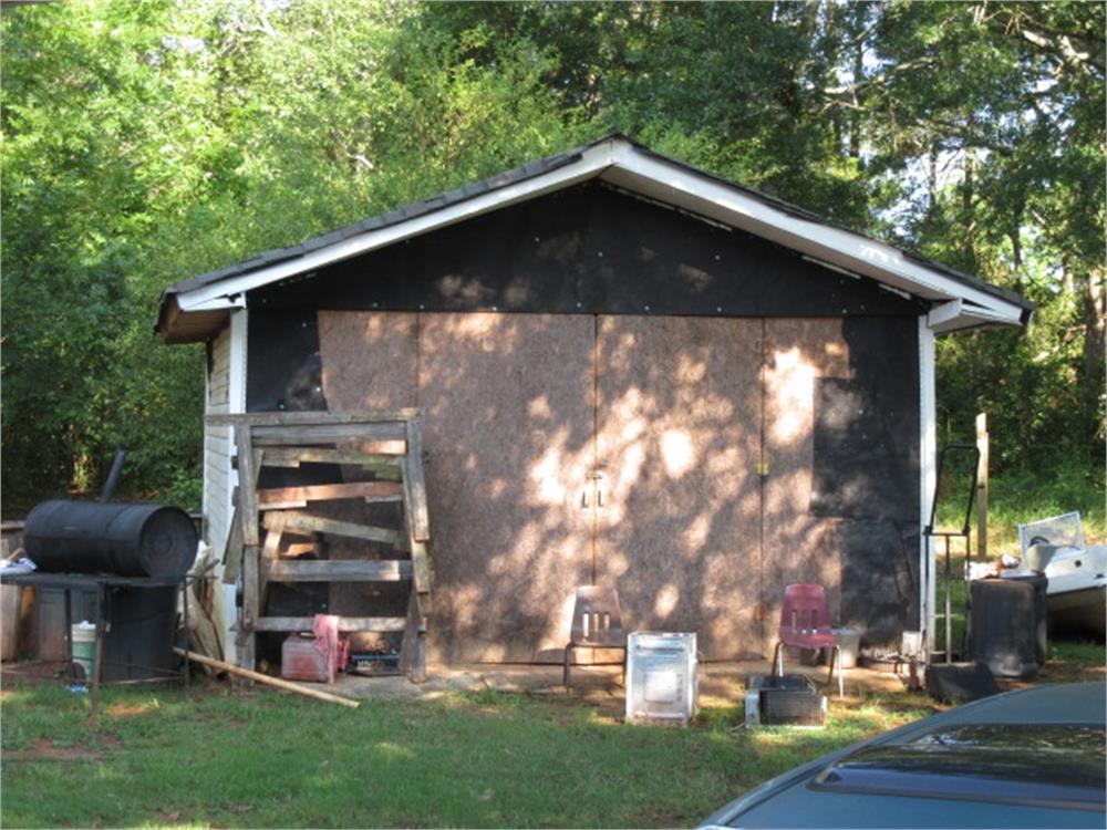1040 Funderburg Dr, Monticello, GA 31064-1453