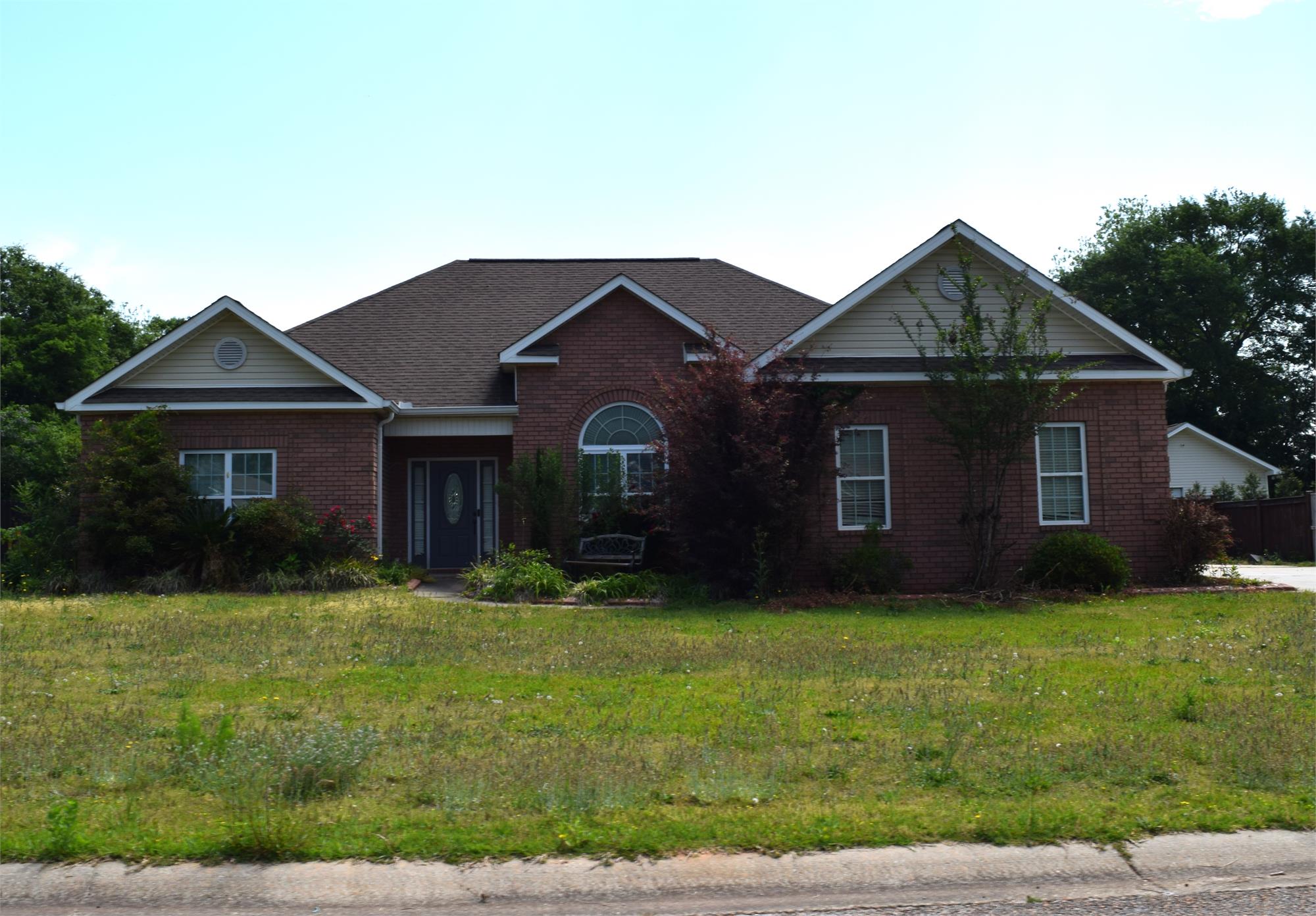 126 Dora Ln, Byron, GA 31008-3822