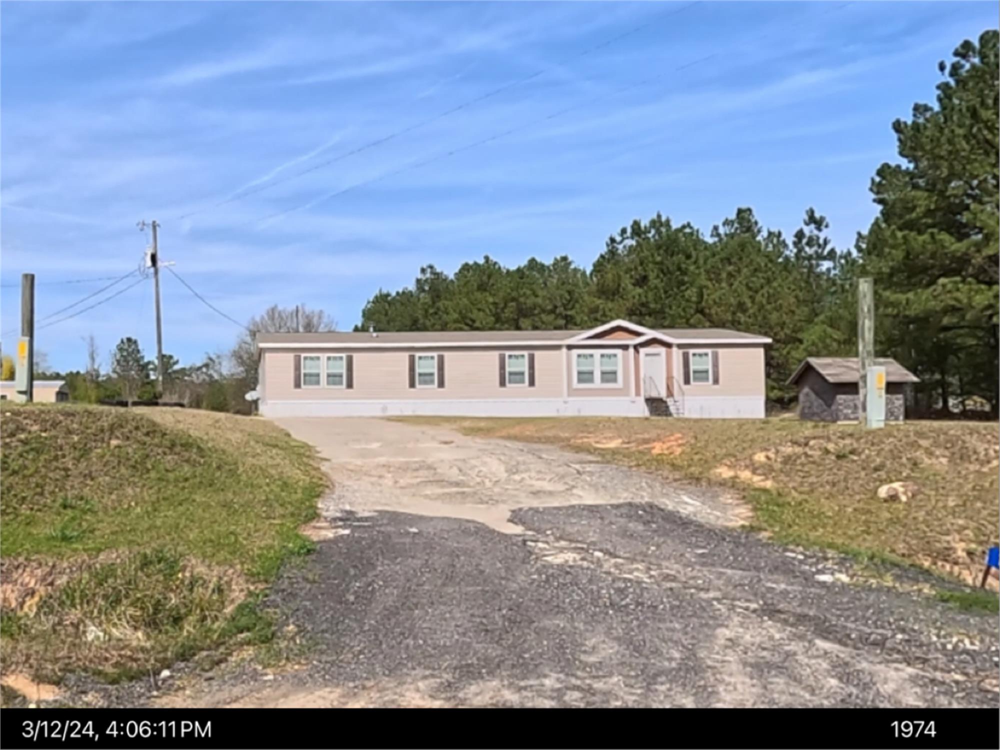 157 Thomas Rd, Reynolds, GA 31076-2305