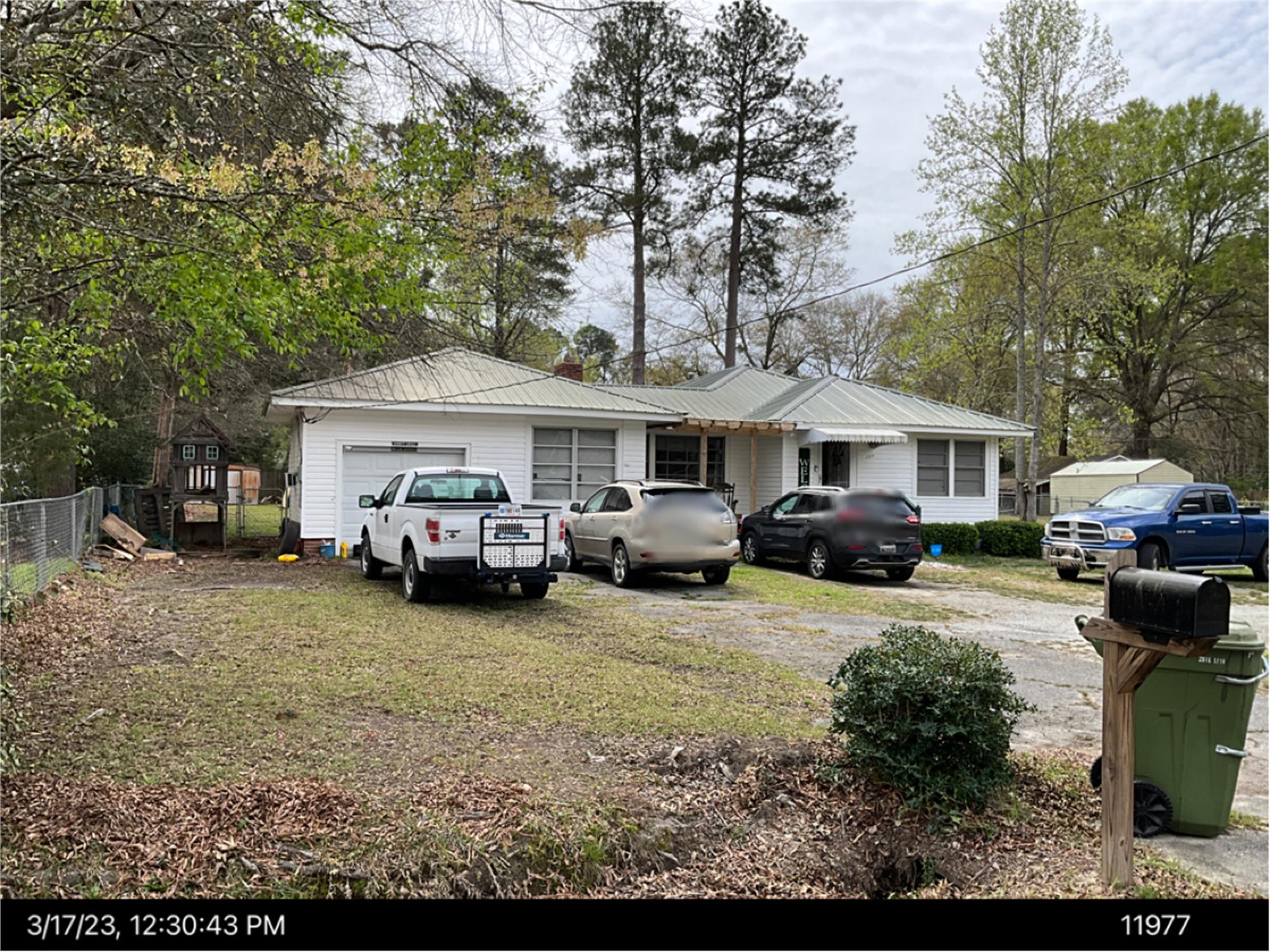 207 Carroll St, Thomson, GA 30824-2404