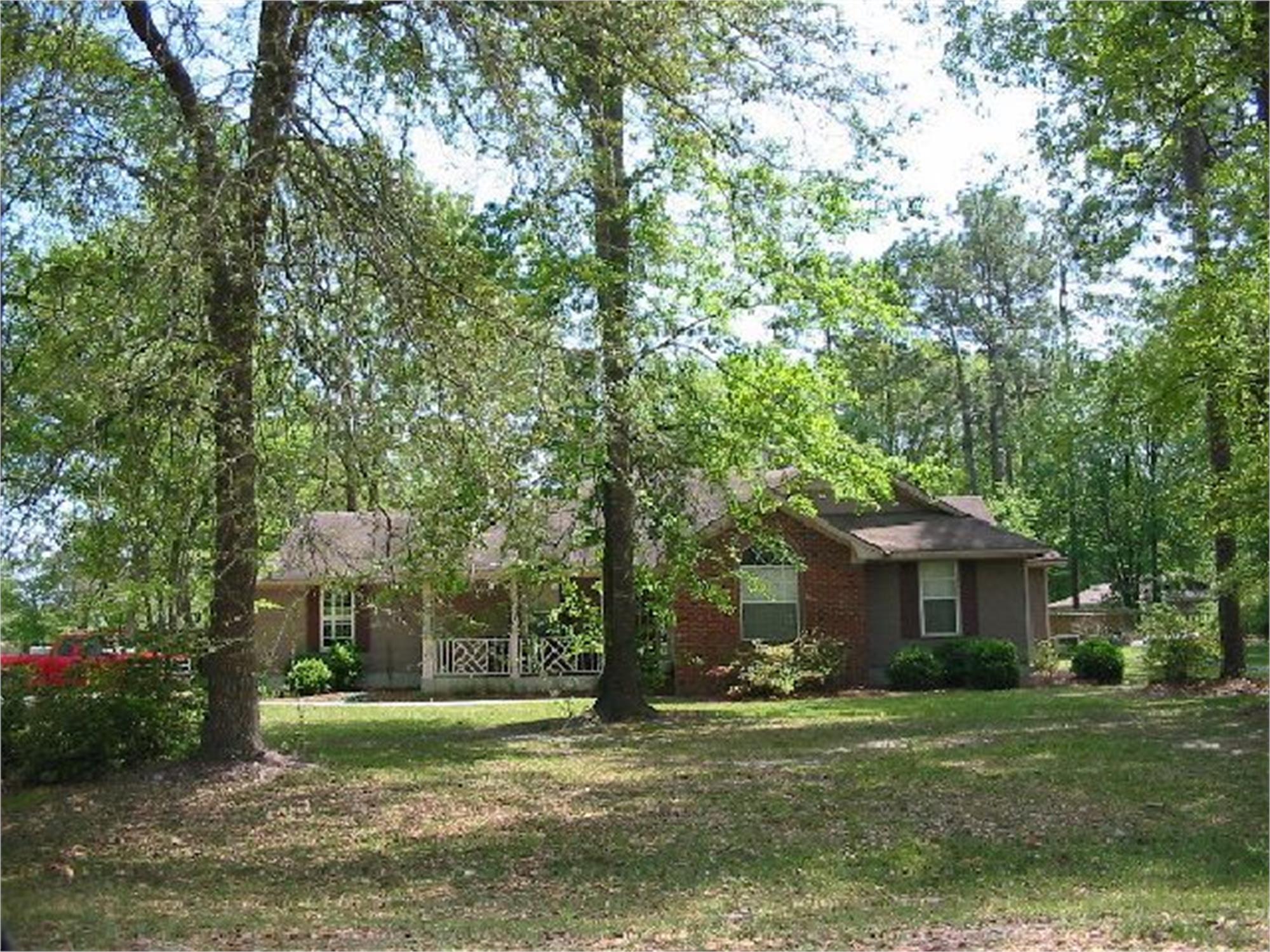 2403 Lochwood Dr, Valdosta, GA 31601-8515