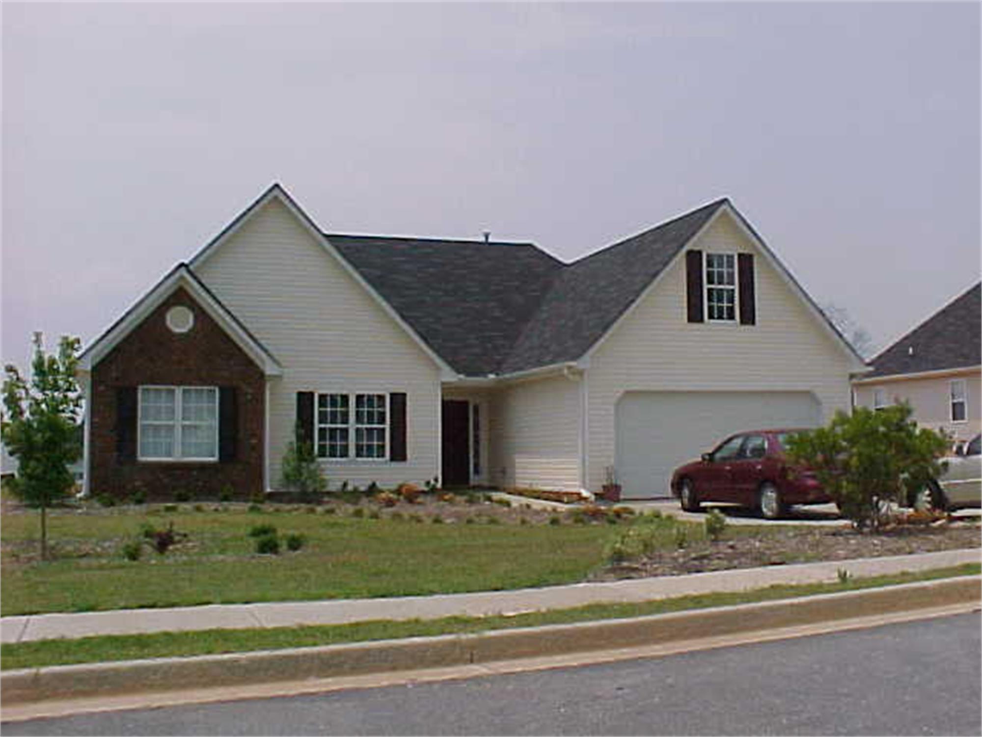 3450 Weeping Willow Ln, Loganville, GA 30052-8805