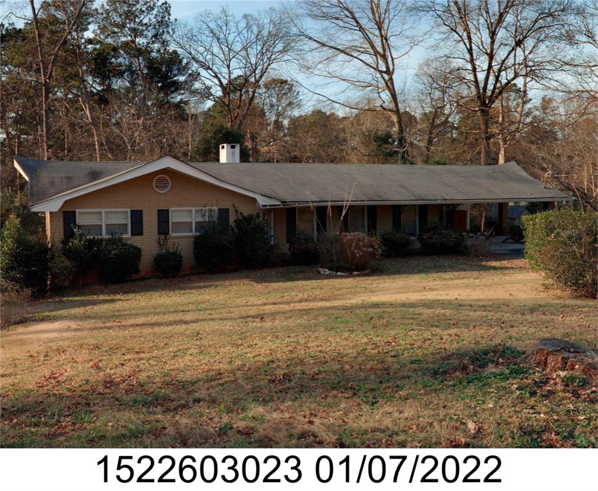 1037 Allgood Ct, Stone Mountain, GA 30083-5059