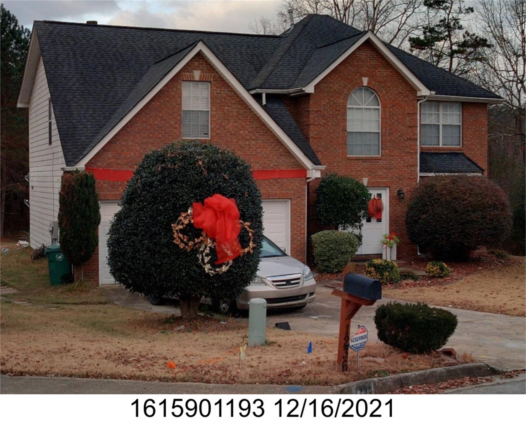 1240 Old Greystone Dr, Lithonia, GA 30058-2955