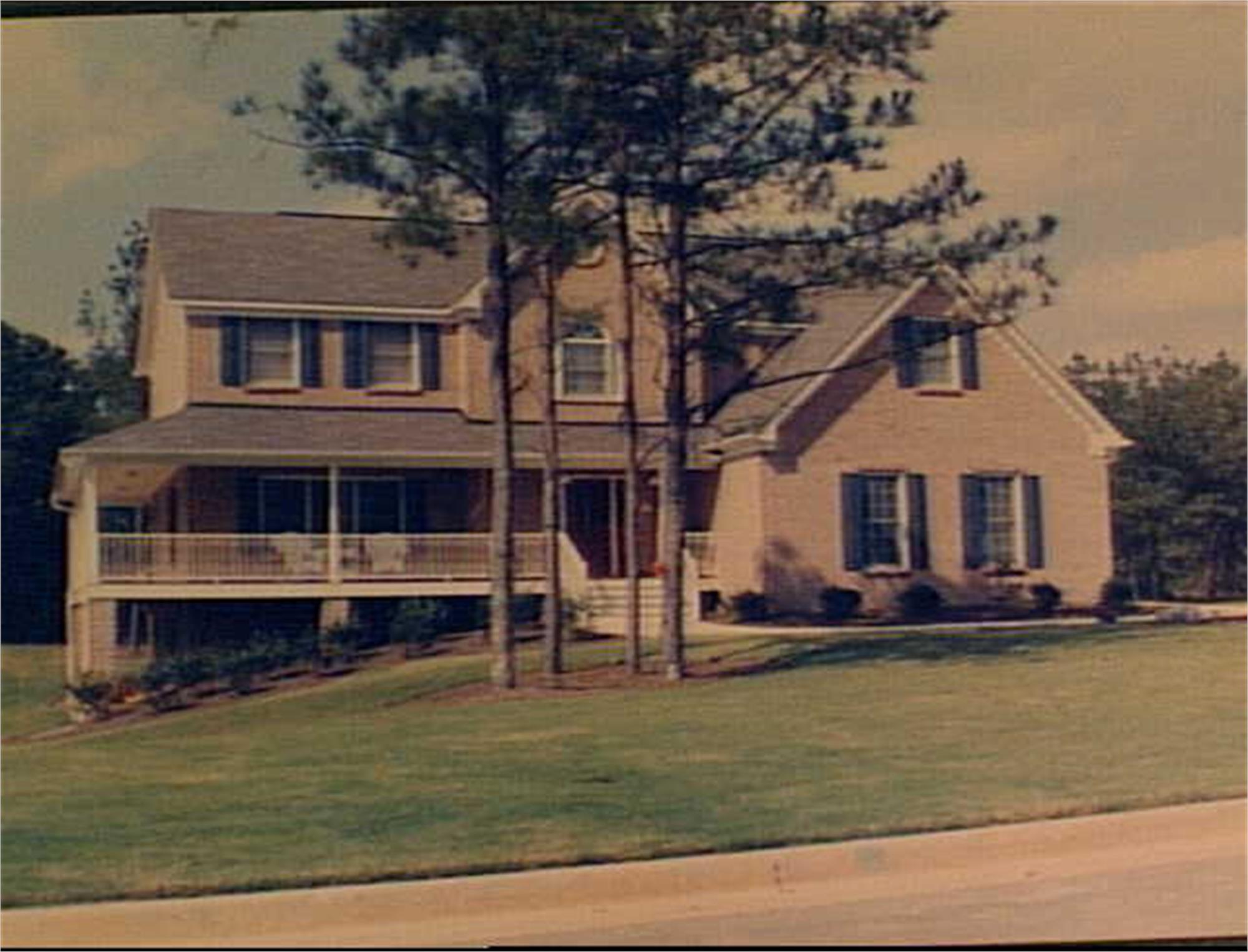 1599 Beaver Creek Ln, Snellville, GA 30078-6685