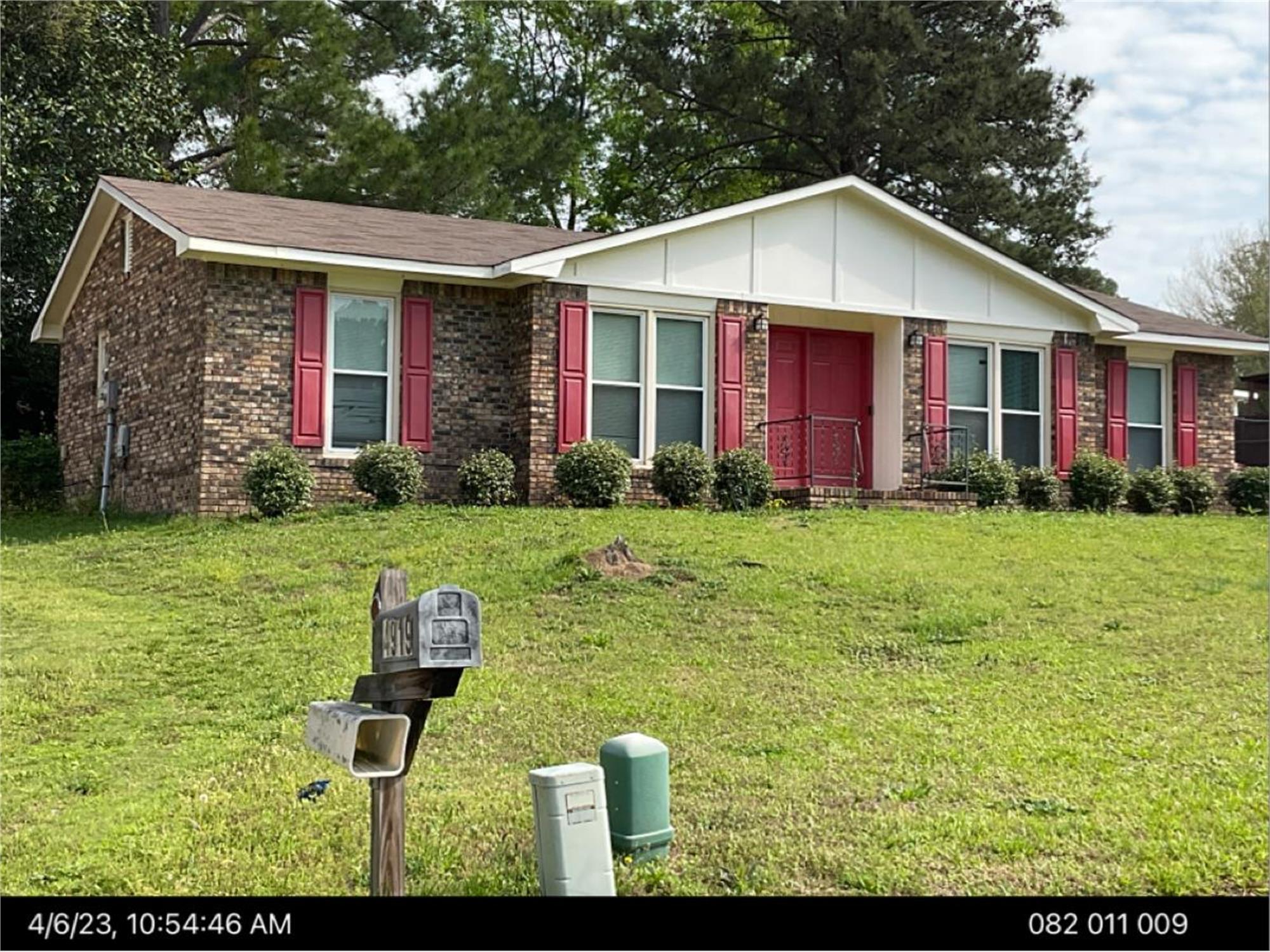 4919 Foxfire Dr, Columbus, GA 31909-3401